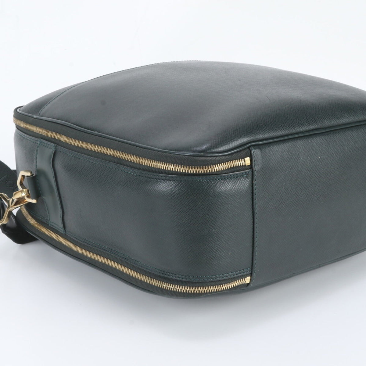 Louis Vuitton Episea Leather Shoulder Bag (Pre-Owned)