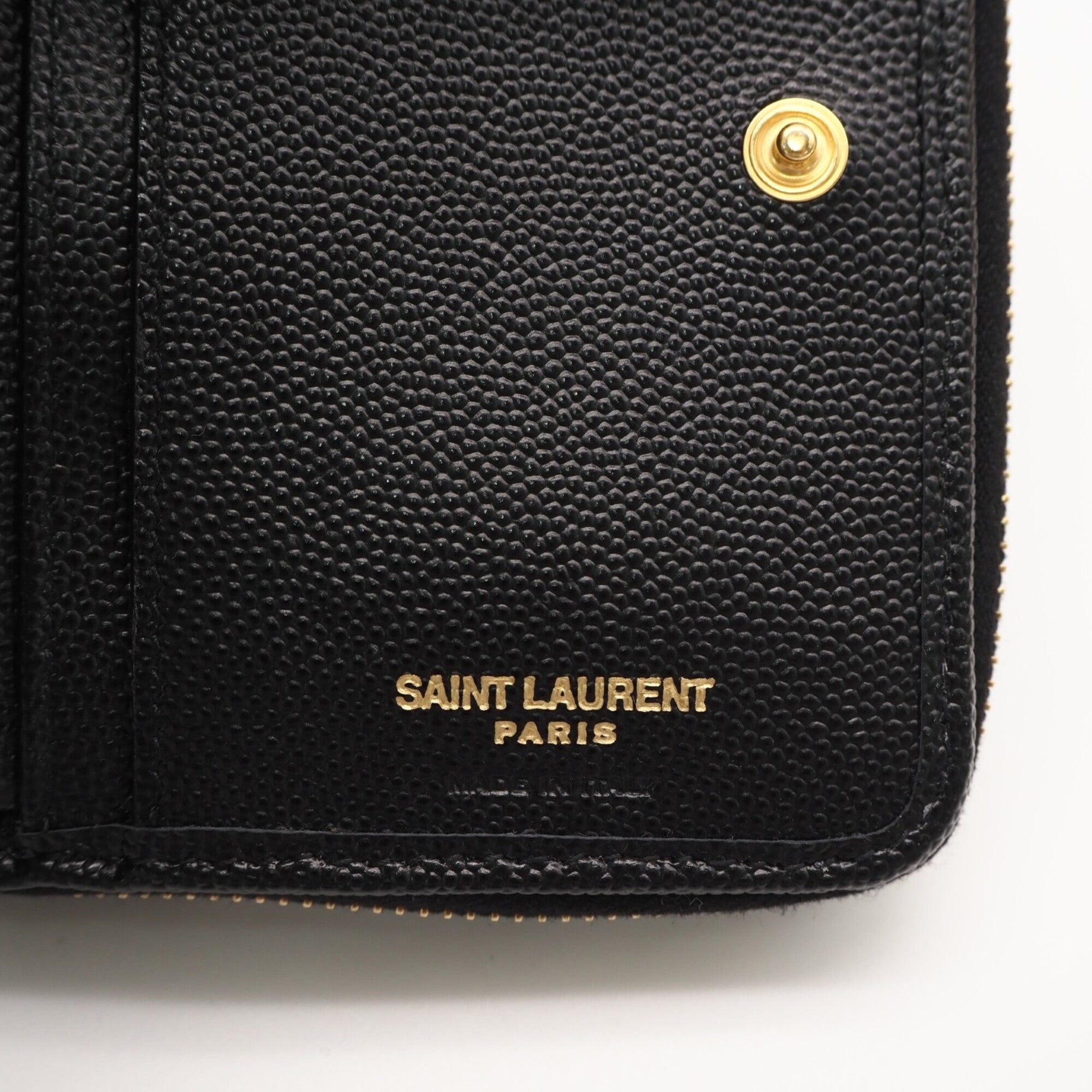 Yves Saint Laurent Black Leather Wallet (Bi-Fold) (Pre-Owned)