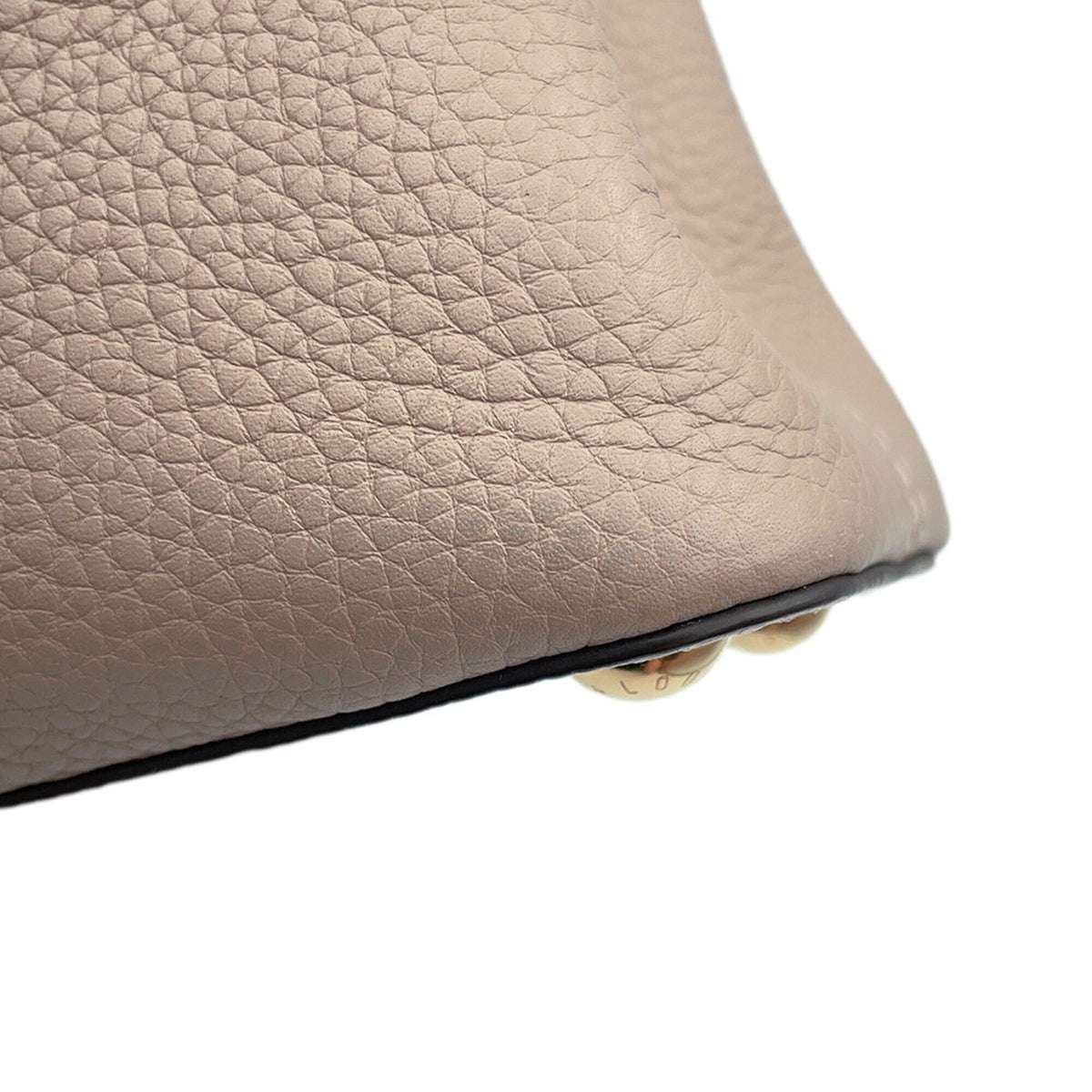 Louis Vuitton Beige Leather Handbag Shoulder Bag (Pre-Owned)