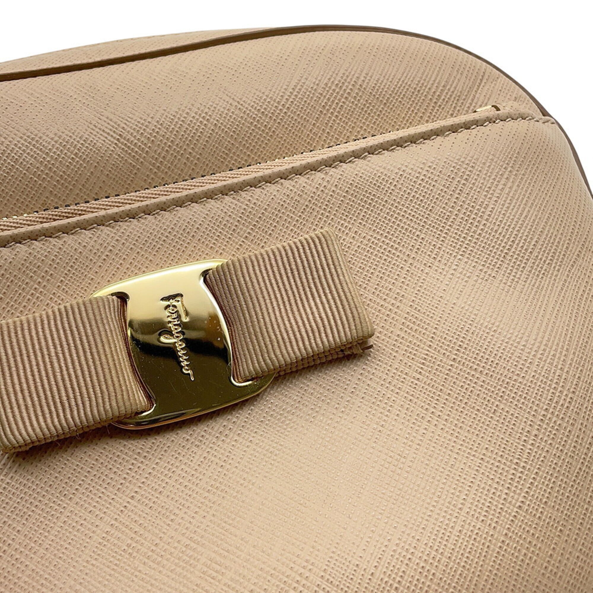 Salvatore Ferragamo Beige Leather Handbag Shoulder Bag (Pre-Owned)