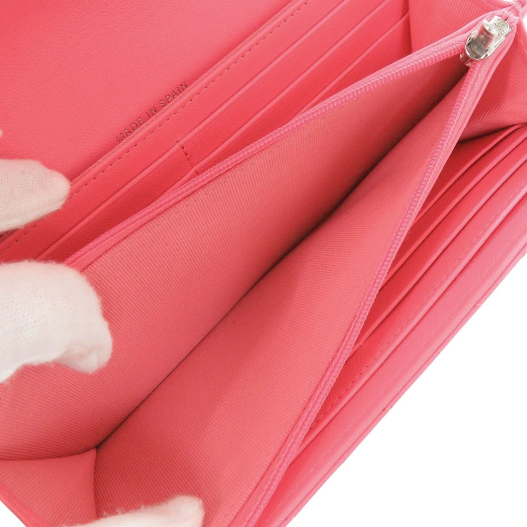 Chanel Pink Leather Long Wallet (Bi-Fold) (Pre-Owned)