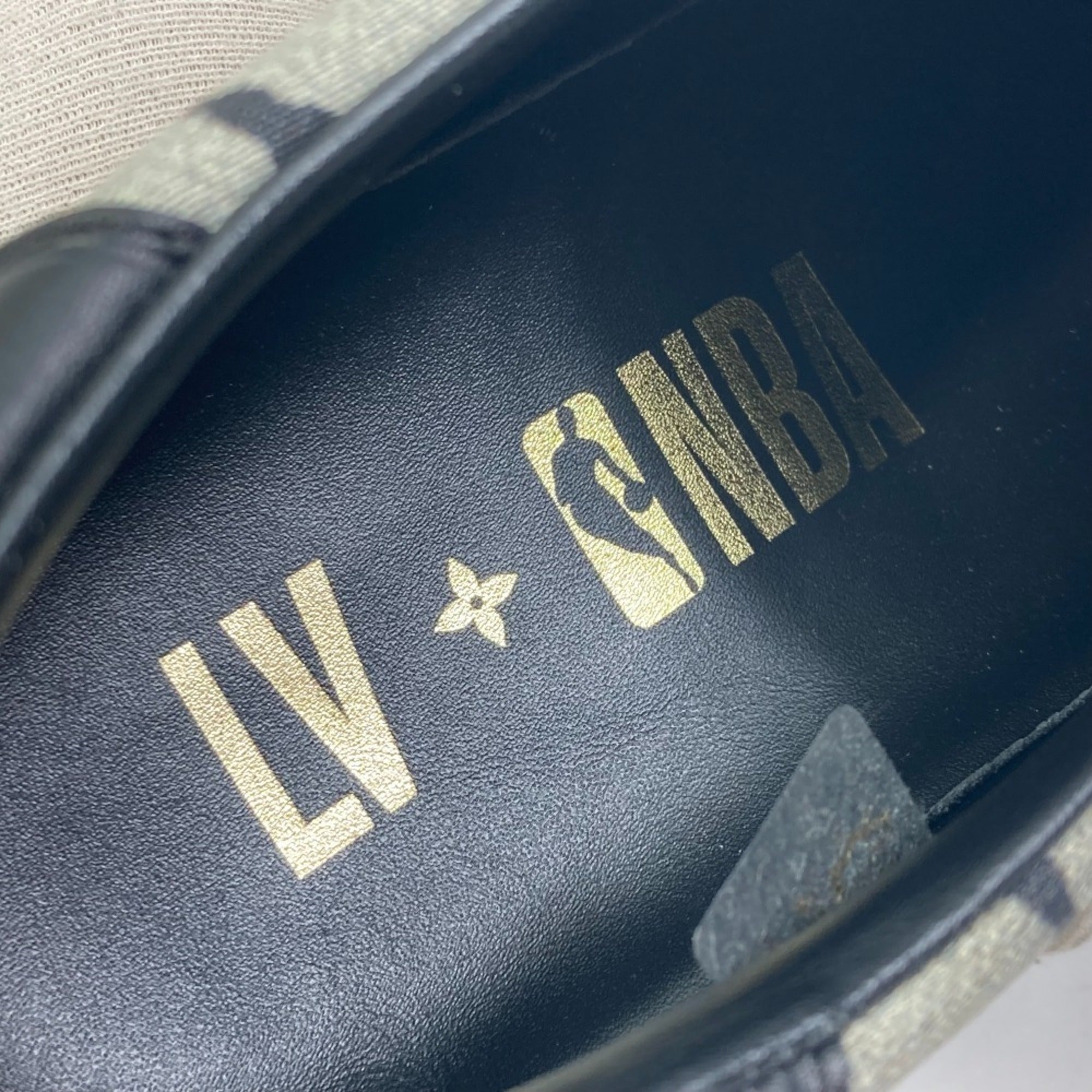 Louis Vuitton Black Gray Sneakers (Pre-Owned)