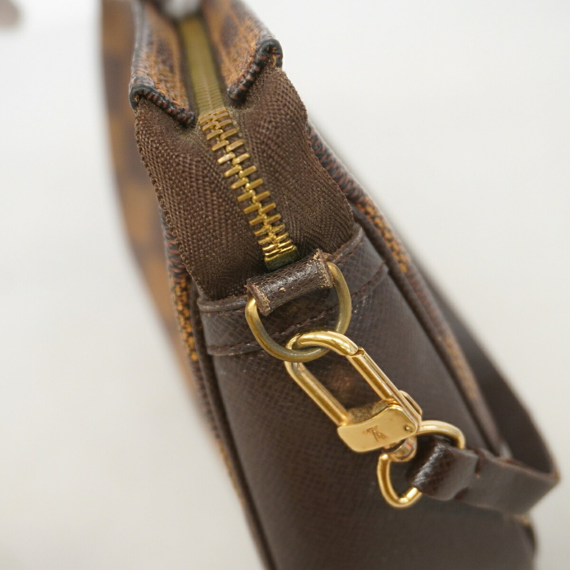 Louis Vuitton Ebene Pouch (Pre-Owned)