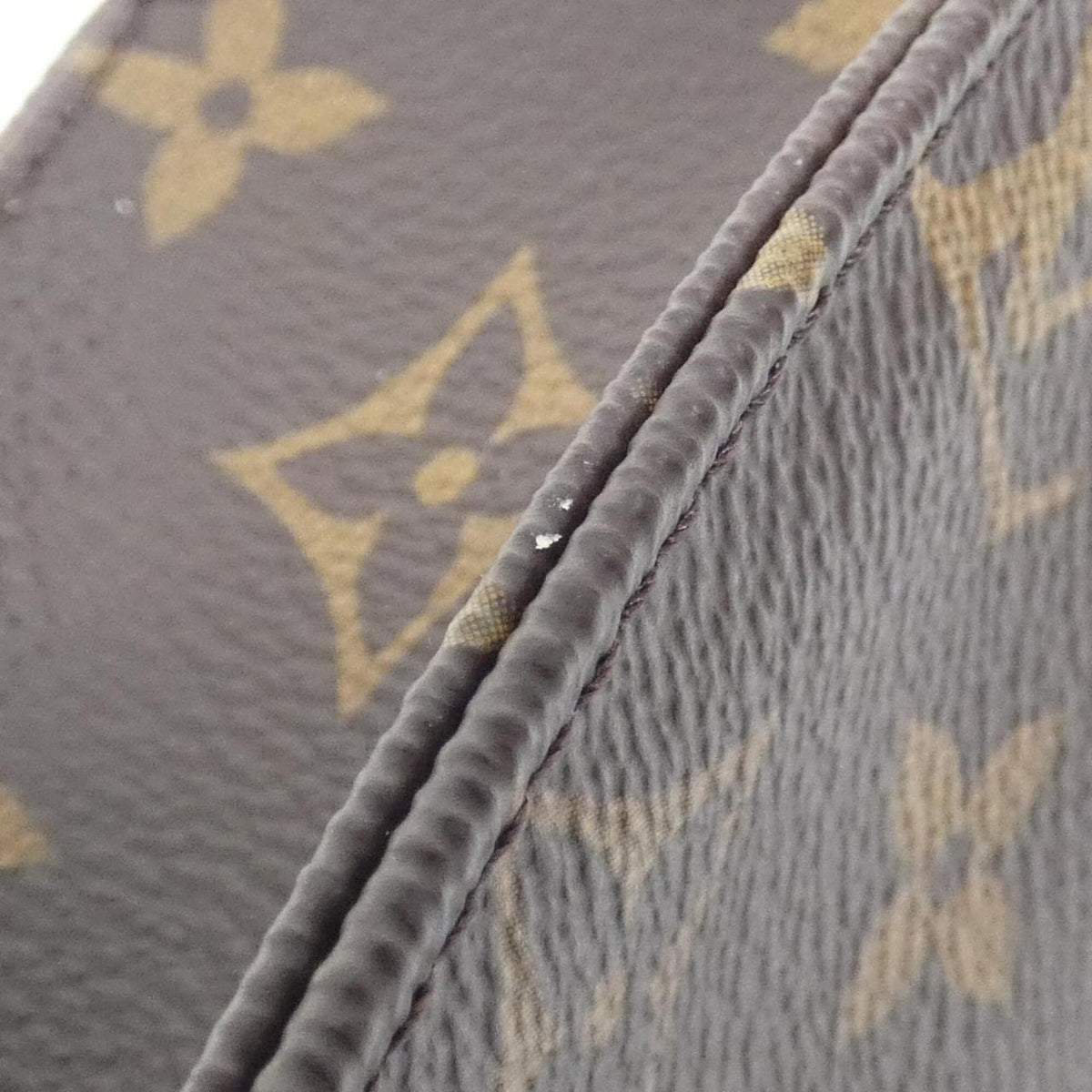 Louis Vuitton Marron Coated Canvas Handbag Pouch (Pre-Owned)