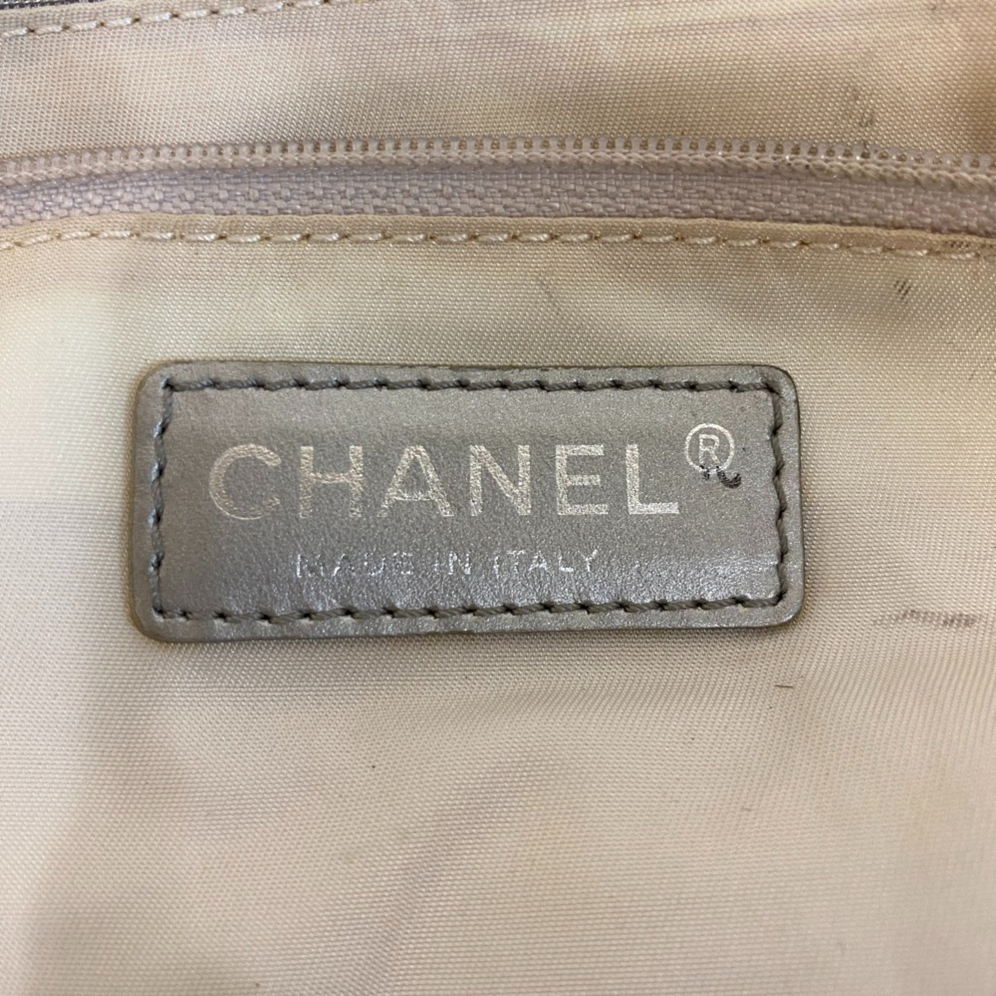 Chanel Silver Canvas Tote Bag (Pre-Owned)