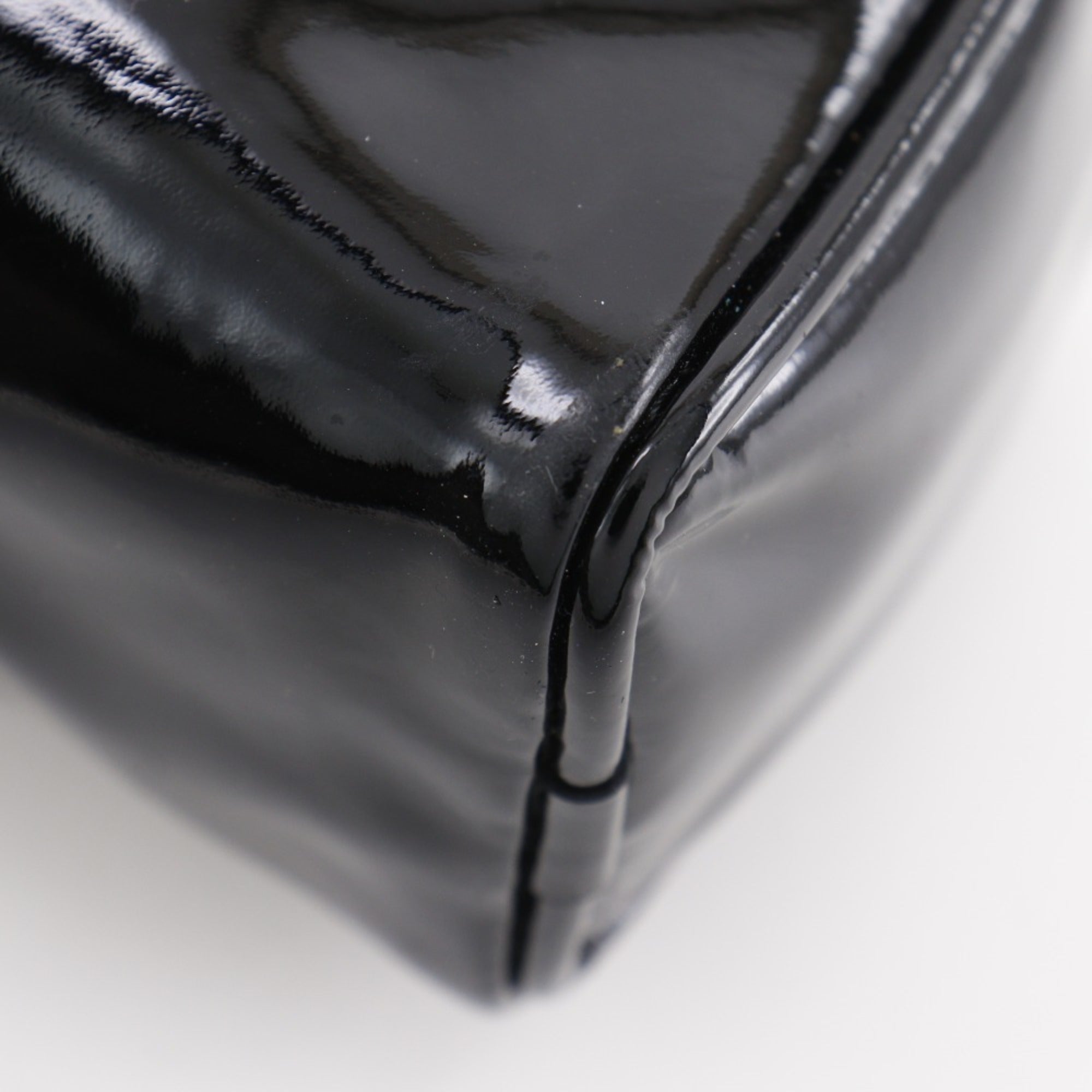 Chanel Black Leather Pouch (Pre-Owned)