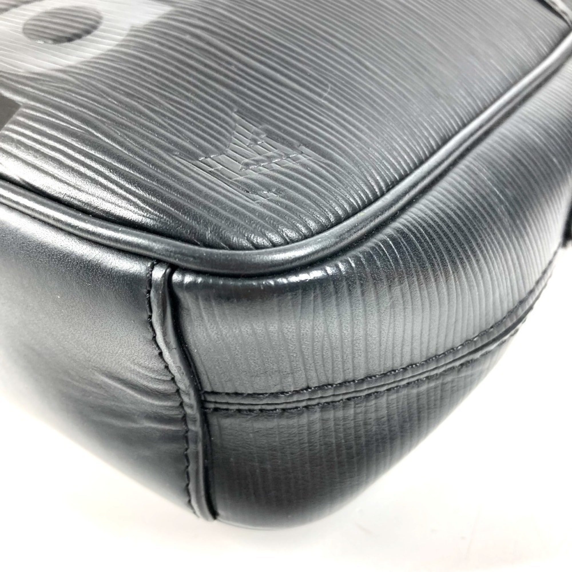 Louis Vuitton Epi Black Noir Epi Leather Shoulder Bag (Pre-Owned)