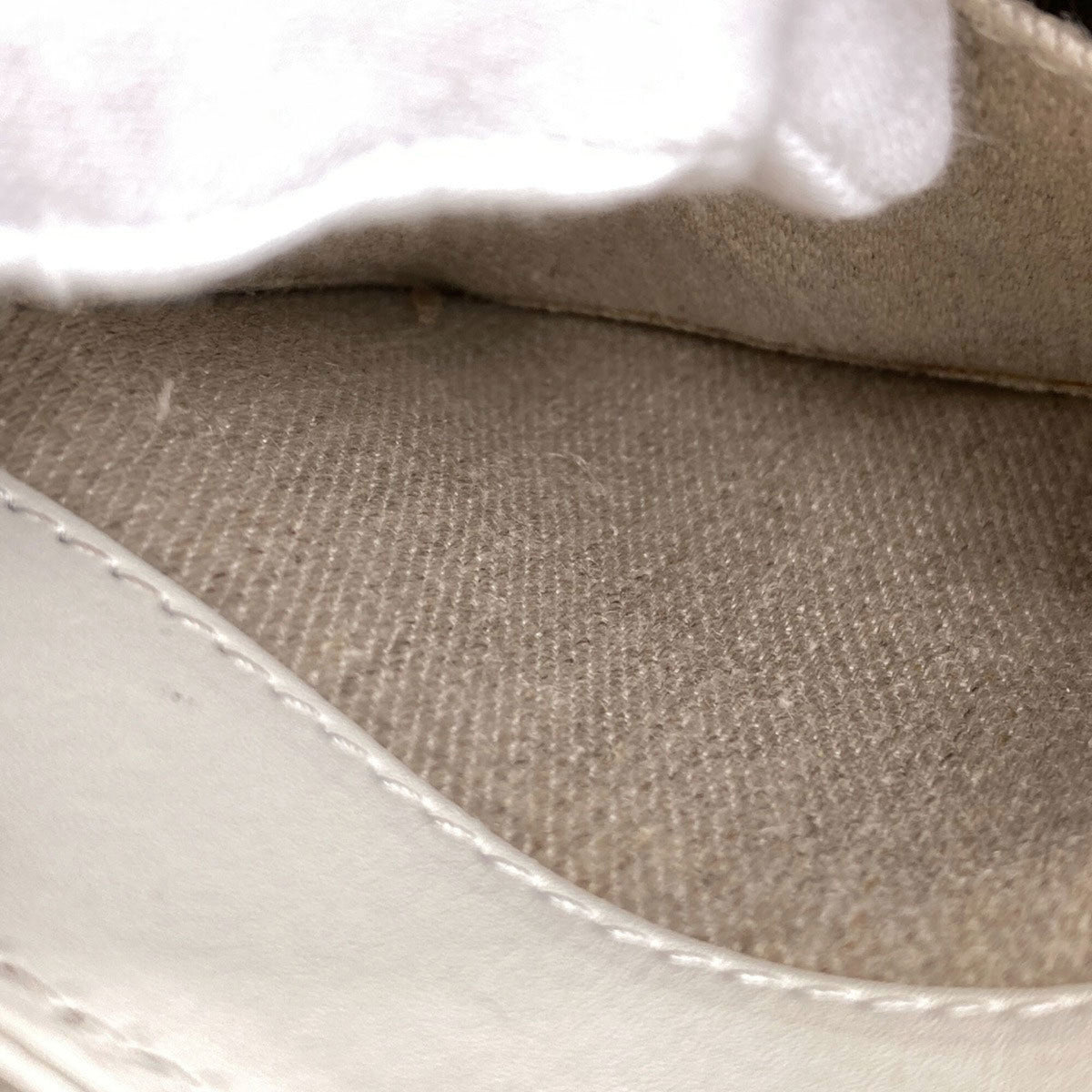 Chloé White Leather Handbag (Pre-Owned)