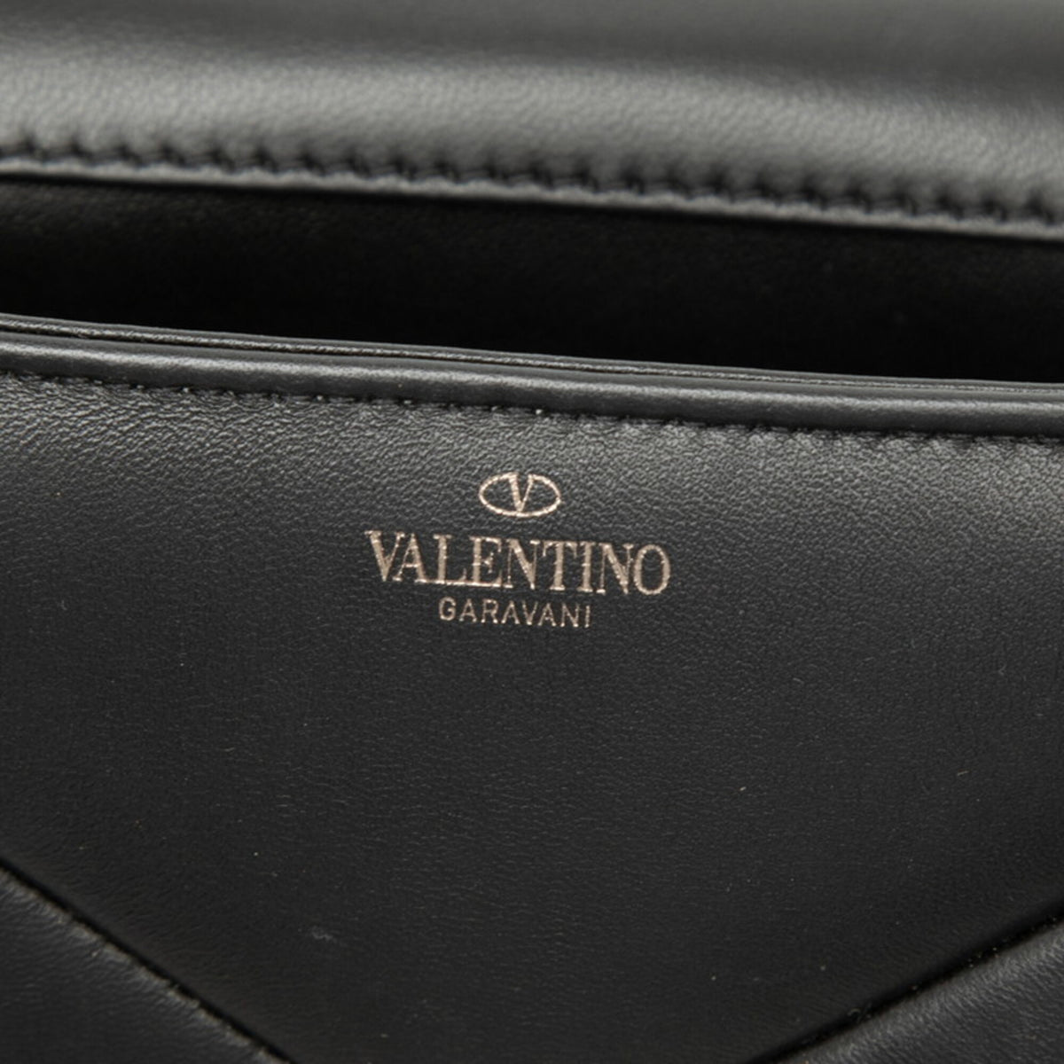 Valentino Black Leather Handbag Shoulder Bag (Pre-Owned)