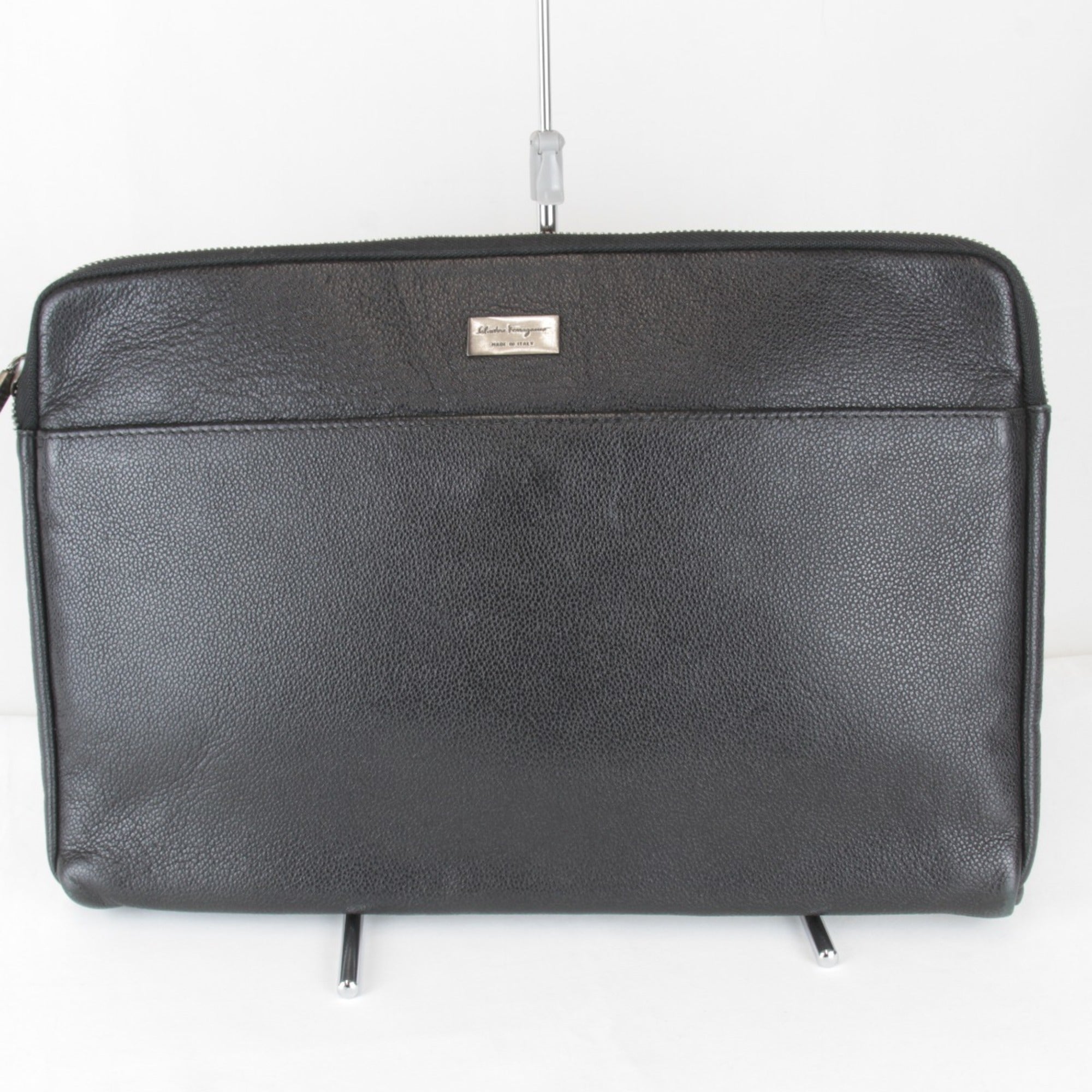 Salvatore Ferragamo Black White Leather Clutch Bag (Pre-Owned)