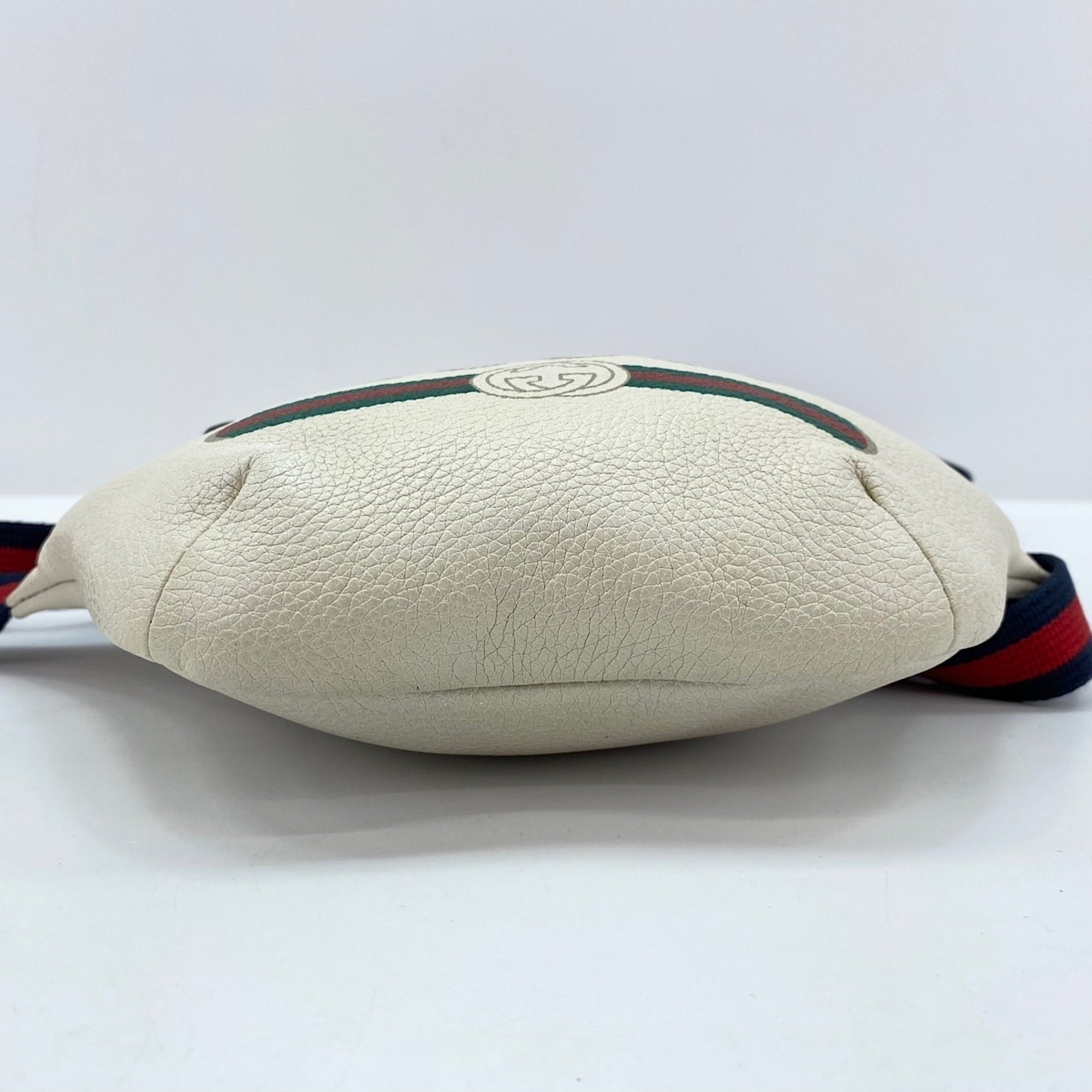 Gucci White Leather Sling Bag (Pre-Owned)