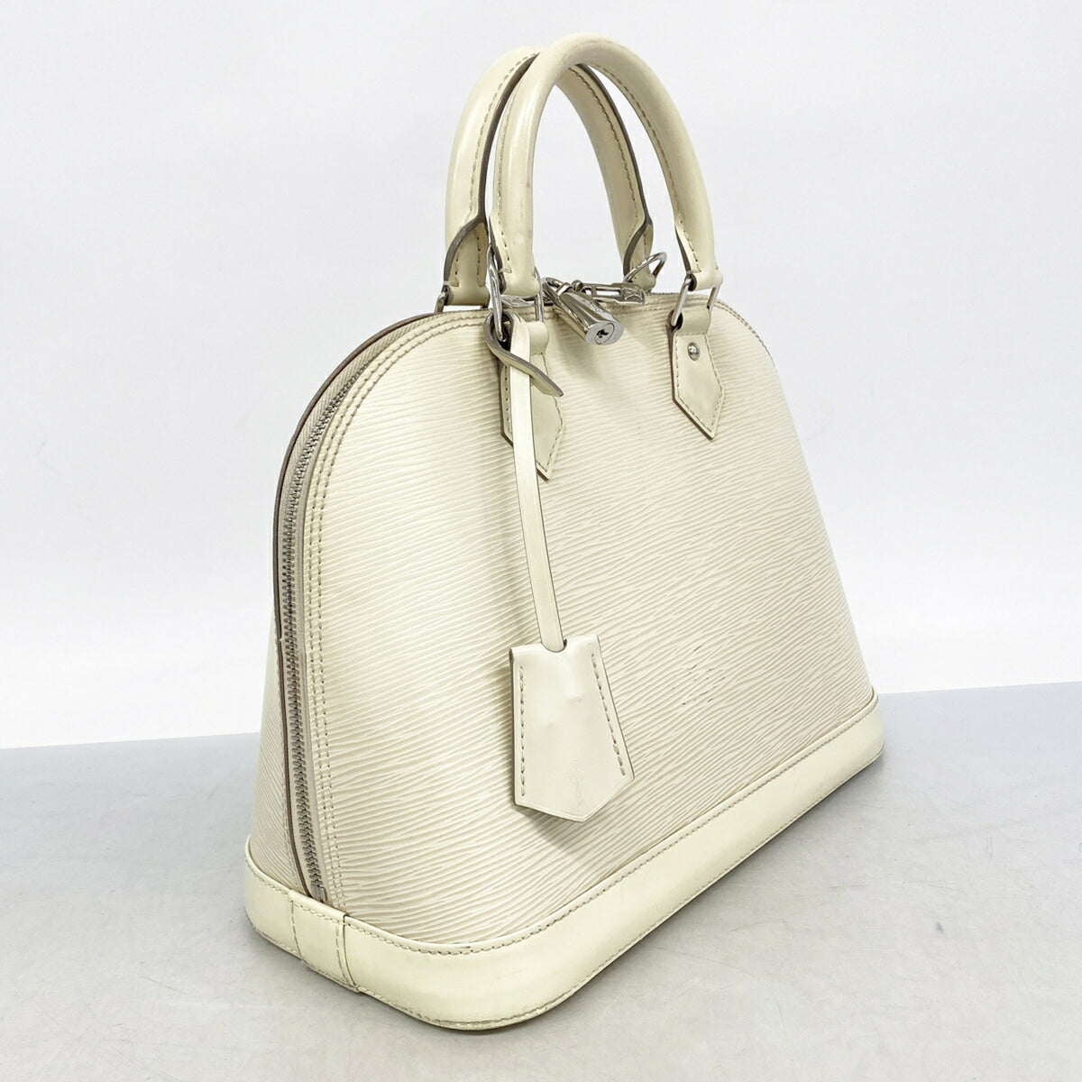 Louis Vuitton Lv Off White Handbag (Pre-Owned)