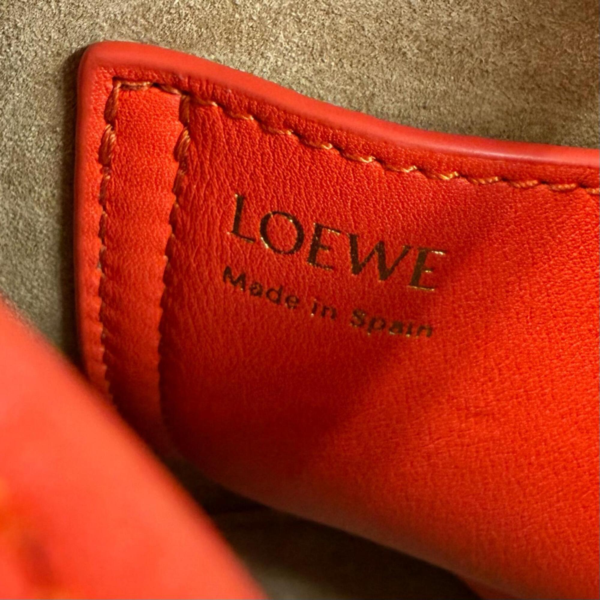 Loewe Orange Leather Handbag Shoulder Bag (Pre-Owned)