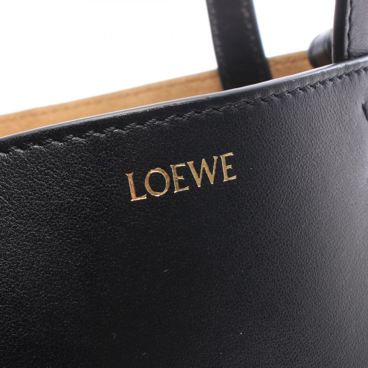 Loewe Black Leather Handbag (Pre-Owned)
