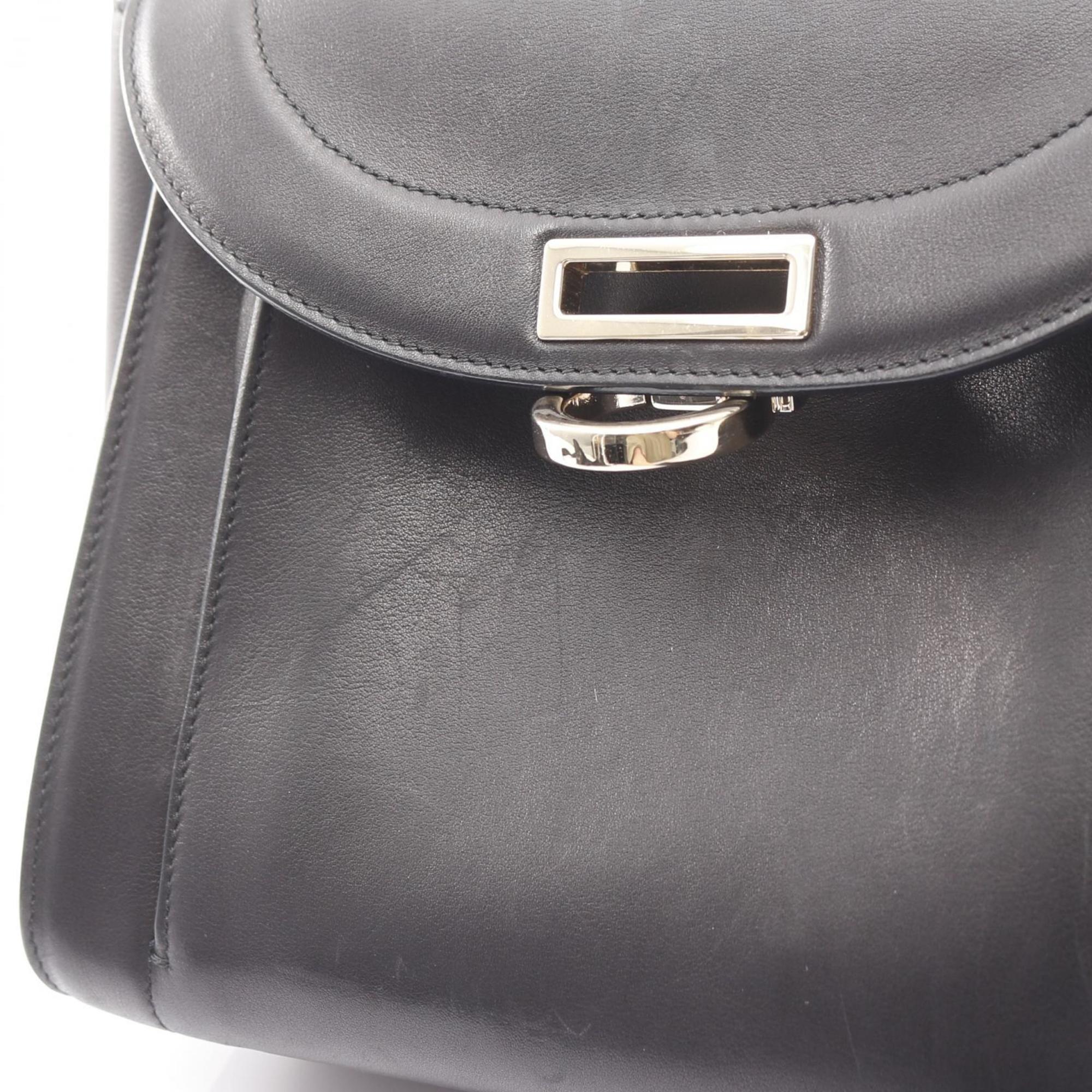 Salvatore Ferragamo Black Leather Handbag (Pre-Owned)