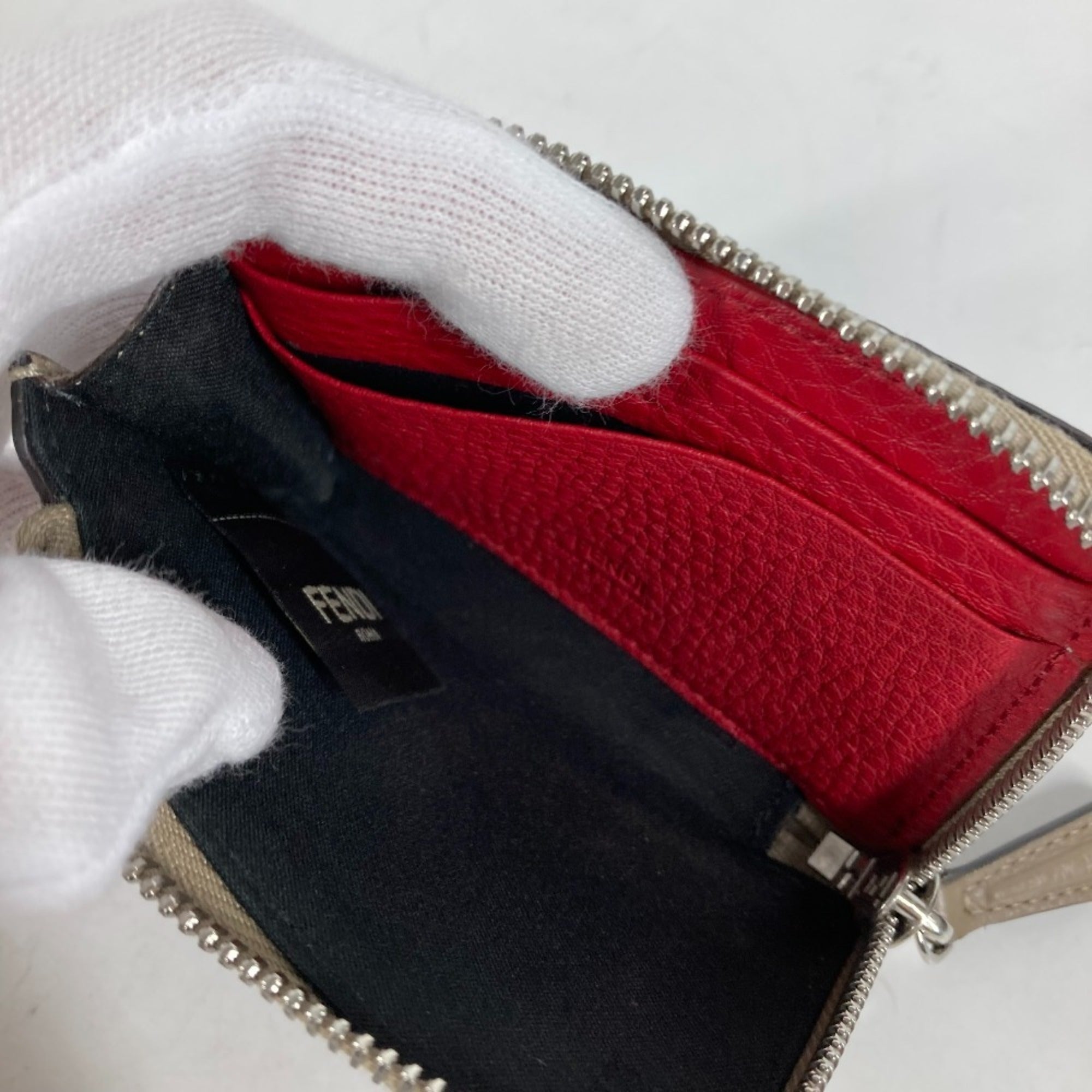 Fendi Beige Leather Coin Purse/Coin Case (Pre-Owned)