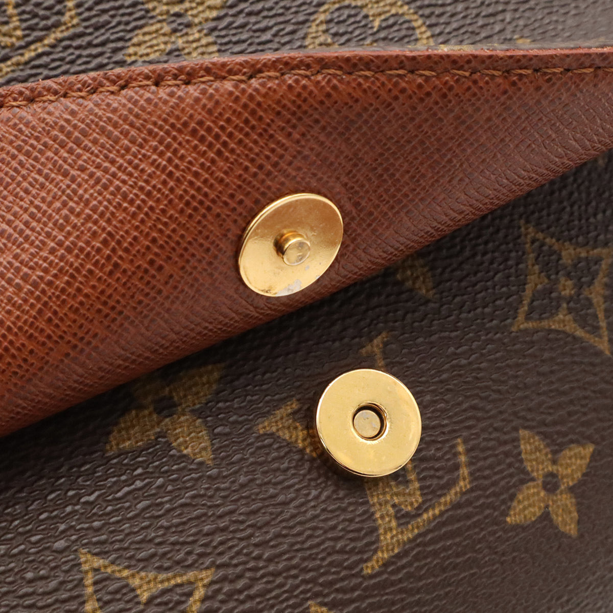 Louis Vuitton Monogram Brown Monogram Shoulder Bag (Pre-Owned)