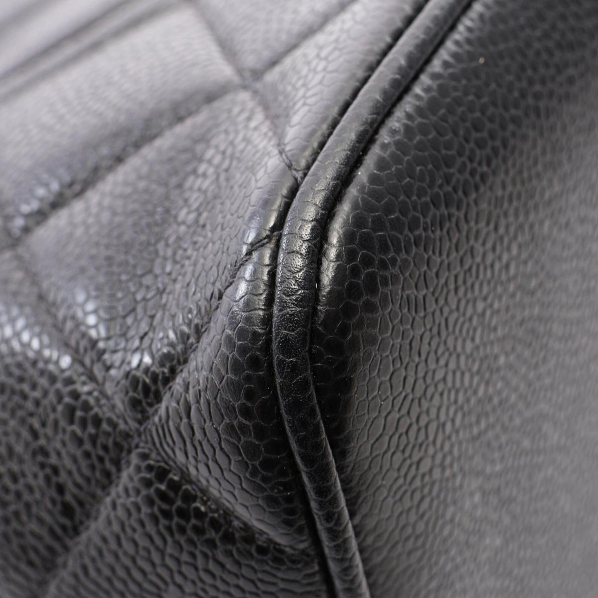 Chanel Black Grained Calfskin Handbag Tote Bag (Pre-Owned)