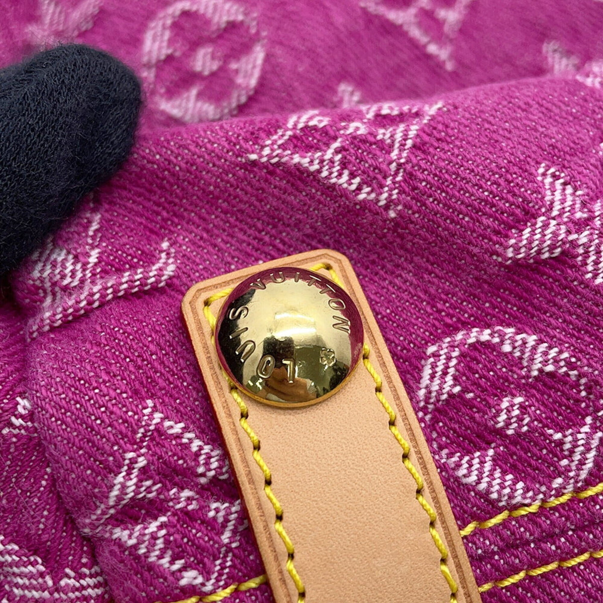 Louis Vuitton Fuchsia Monogram Denim Handbag Shoulder Bag (Pre-Owned)