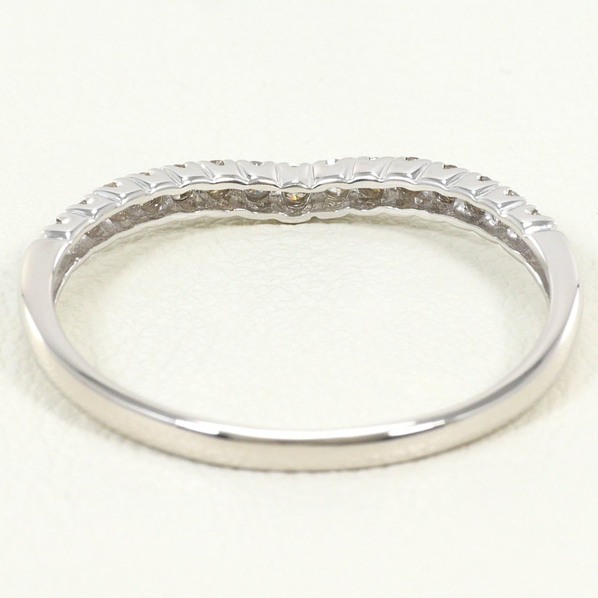 Unbranded White Gold White Gold (10K) Band Ring (Pre-Owned)
