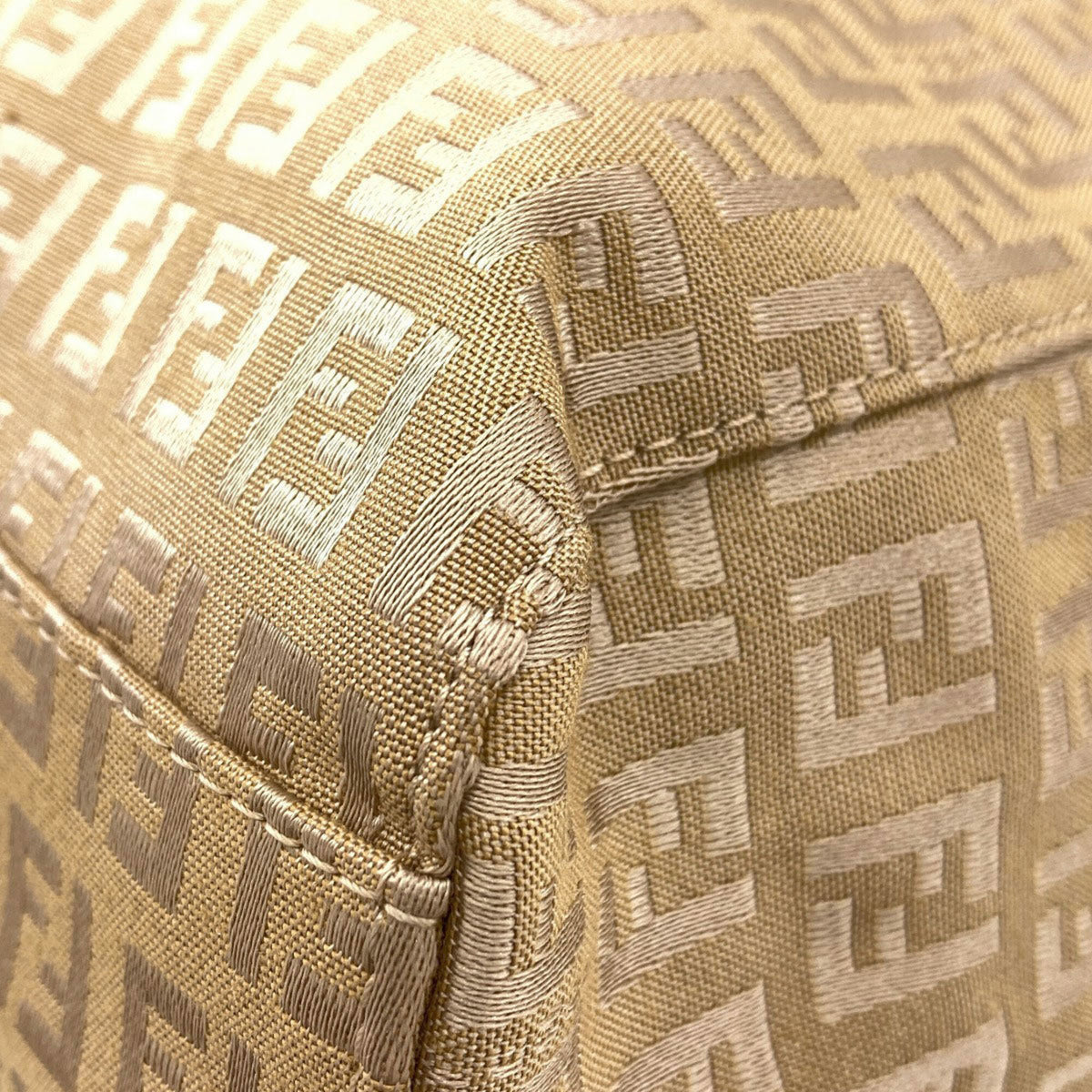 Fendi Brown Canvas Handbag (Pre-Owned)