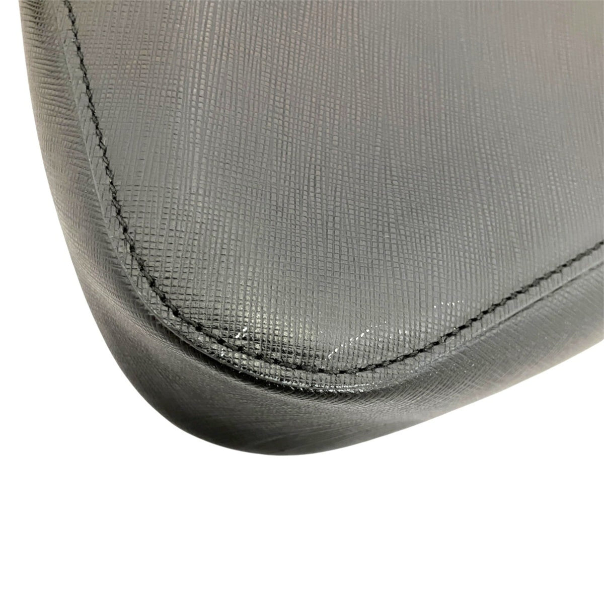 Salvatore Ferragamo Black Leather Handbag (Pre-Owned)
