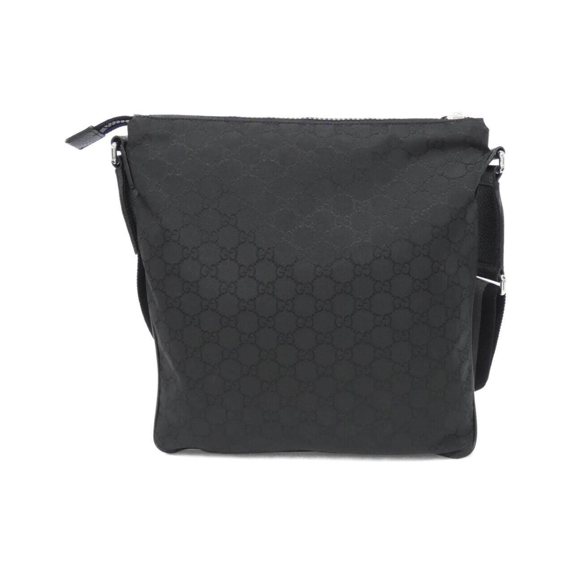 Gucci Black Nylon Shoulder Bag (Pre-Owned)