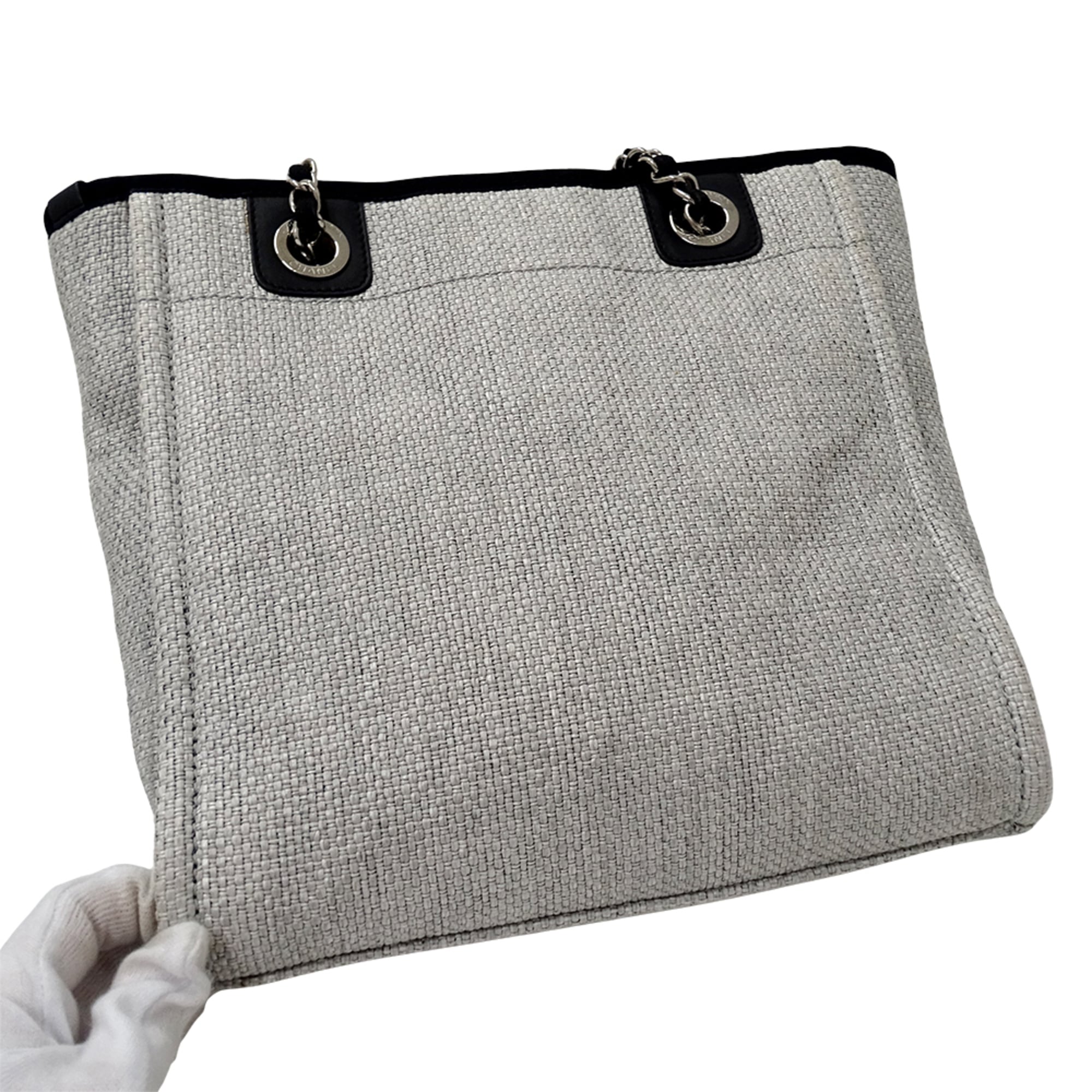 Chanel Gray Raffia Handbag Tote Bag (Pre-Owned)