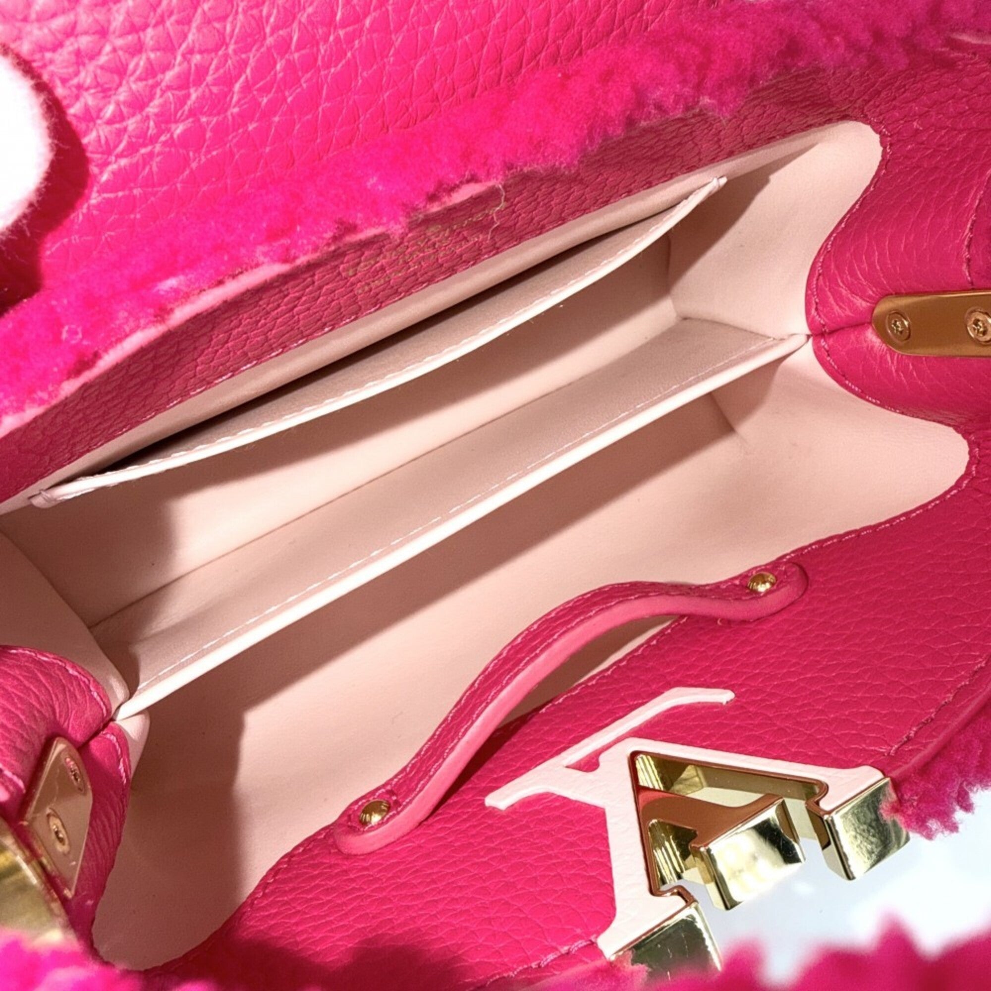 Louis Vuitton Hot Pink Leather Handbag Shoulder Bag (Pre-Owned)