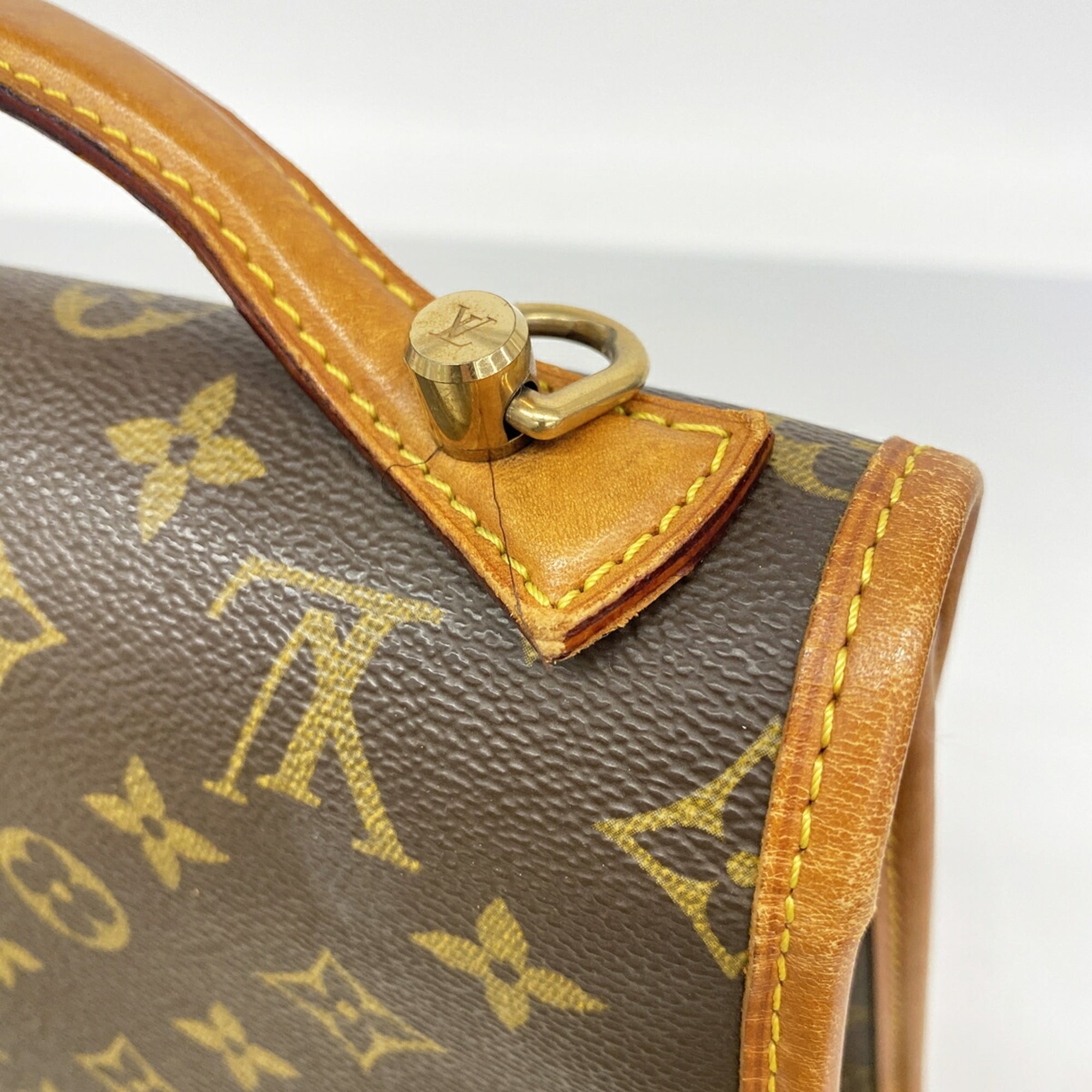 Louis Vuitton Brown Handbag (Pre-Owned)