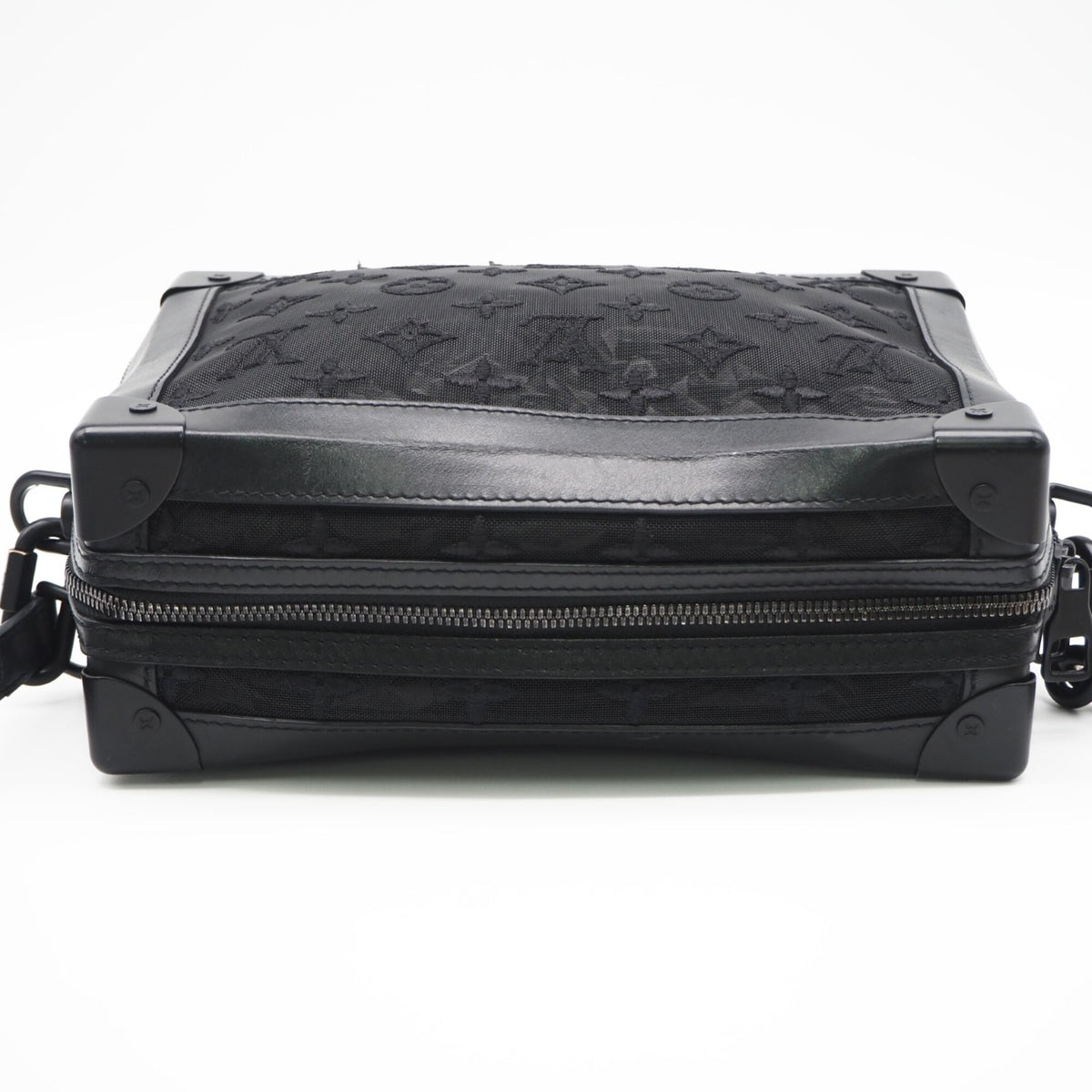 Louis Vuitton Black Mesh Leather Shoulder Bag (Pre-Owned)