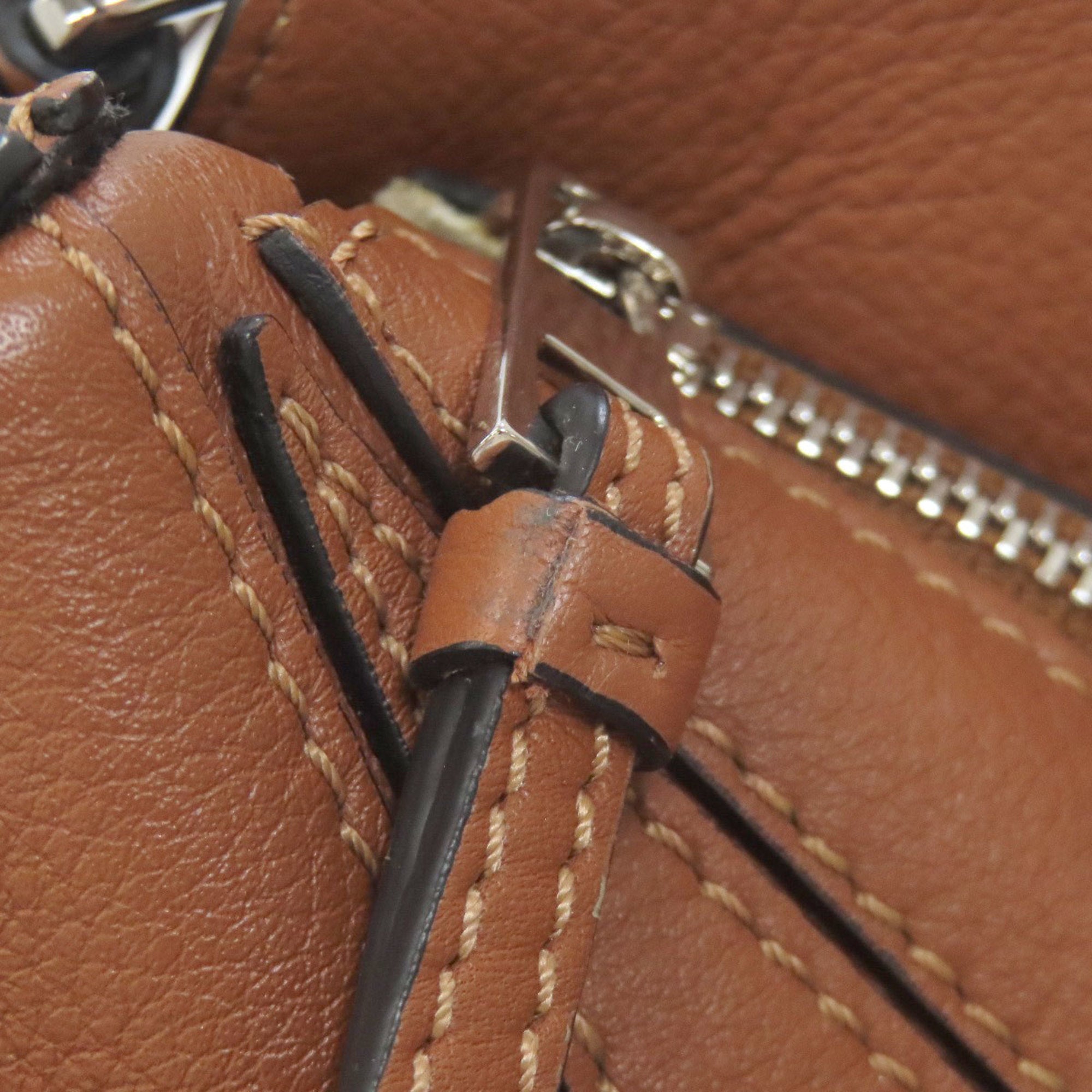 Loewe Brown Leather Handbag (Pre-Owned)