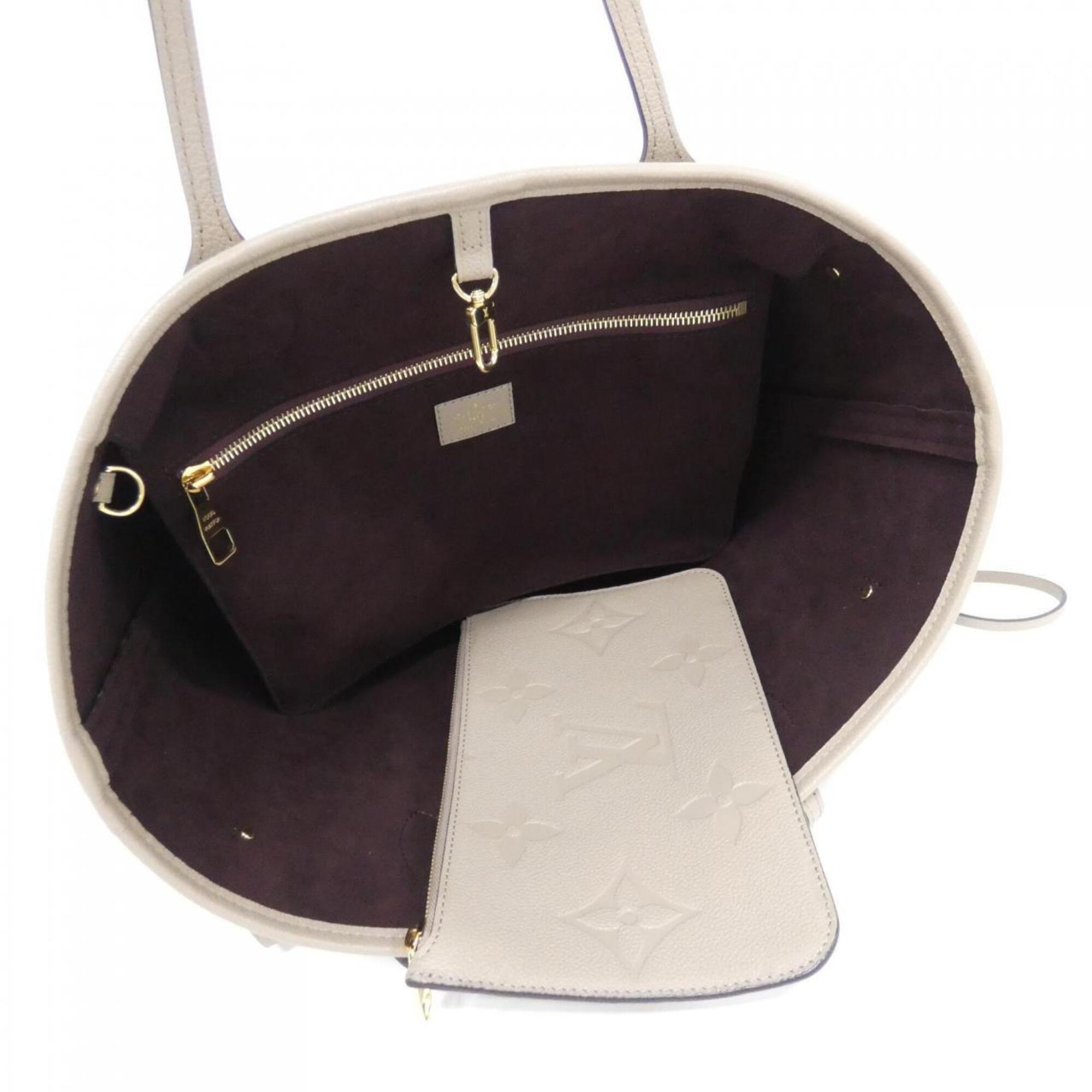 Louis Vuitton Tourterelle Leather Handbag Pouch (Pre-Owned)