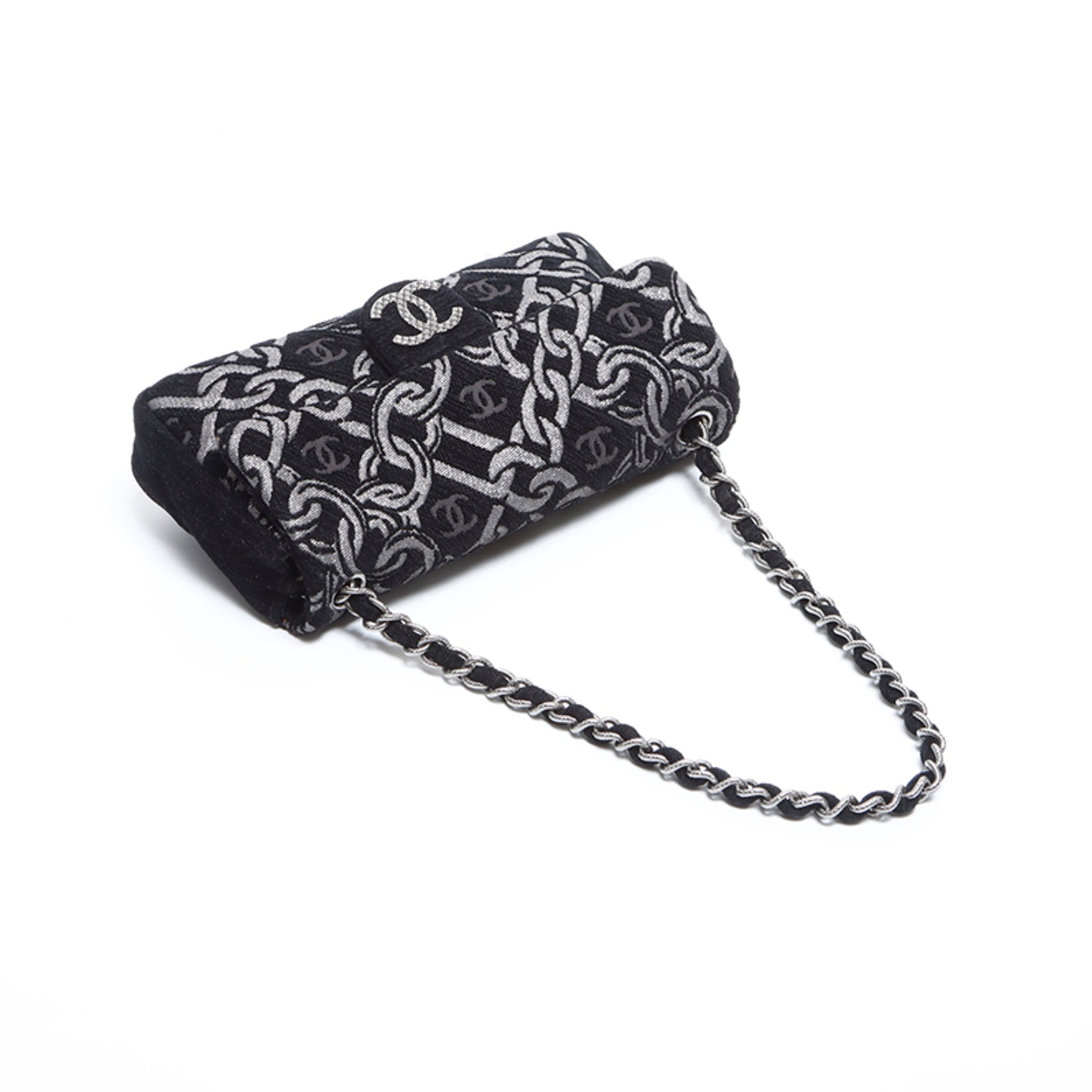 Chanel Black Embroidery Handbag (Pre-Owned)