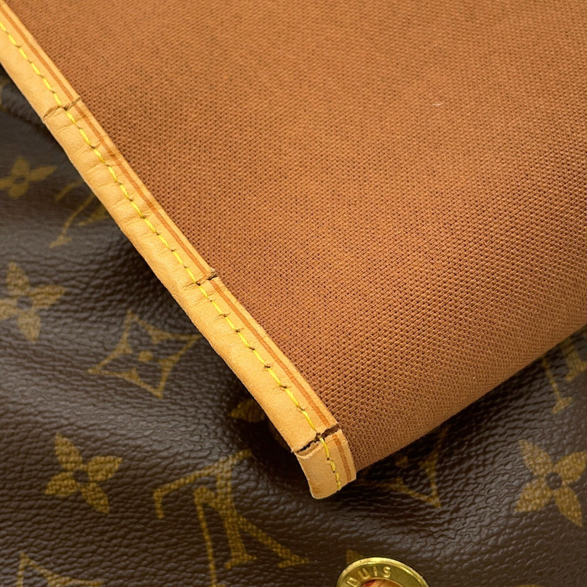 Louis Vuitton Brown Monogram Monogram Handbag (Pre-Owned)