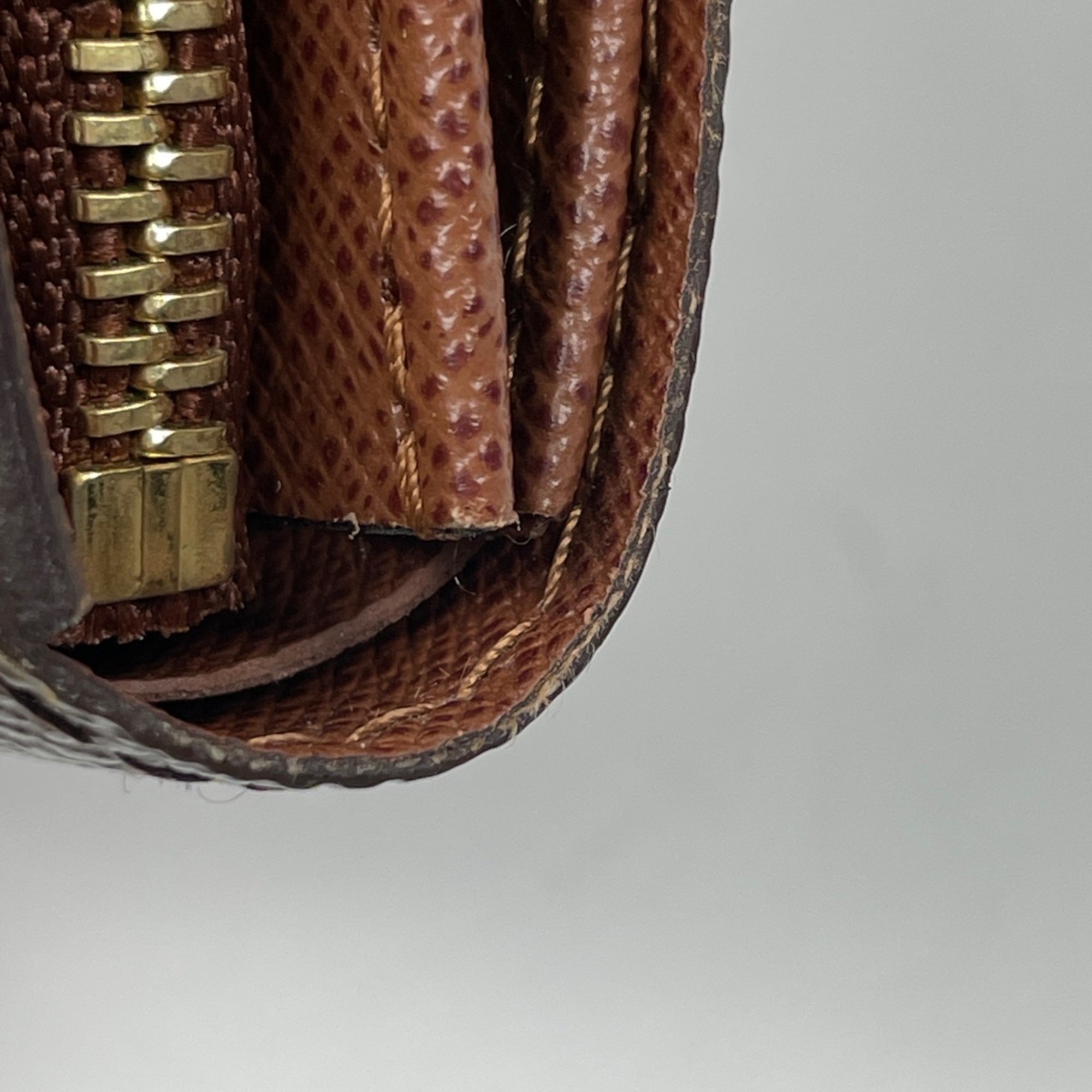 Louis Vuitton Monogram Brown Monogram Wallet (Bi-Fold) (Pre-Owned)