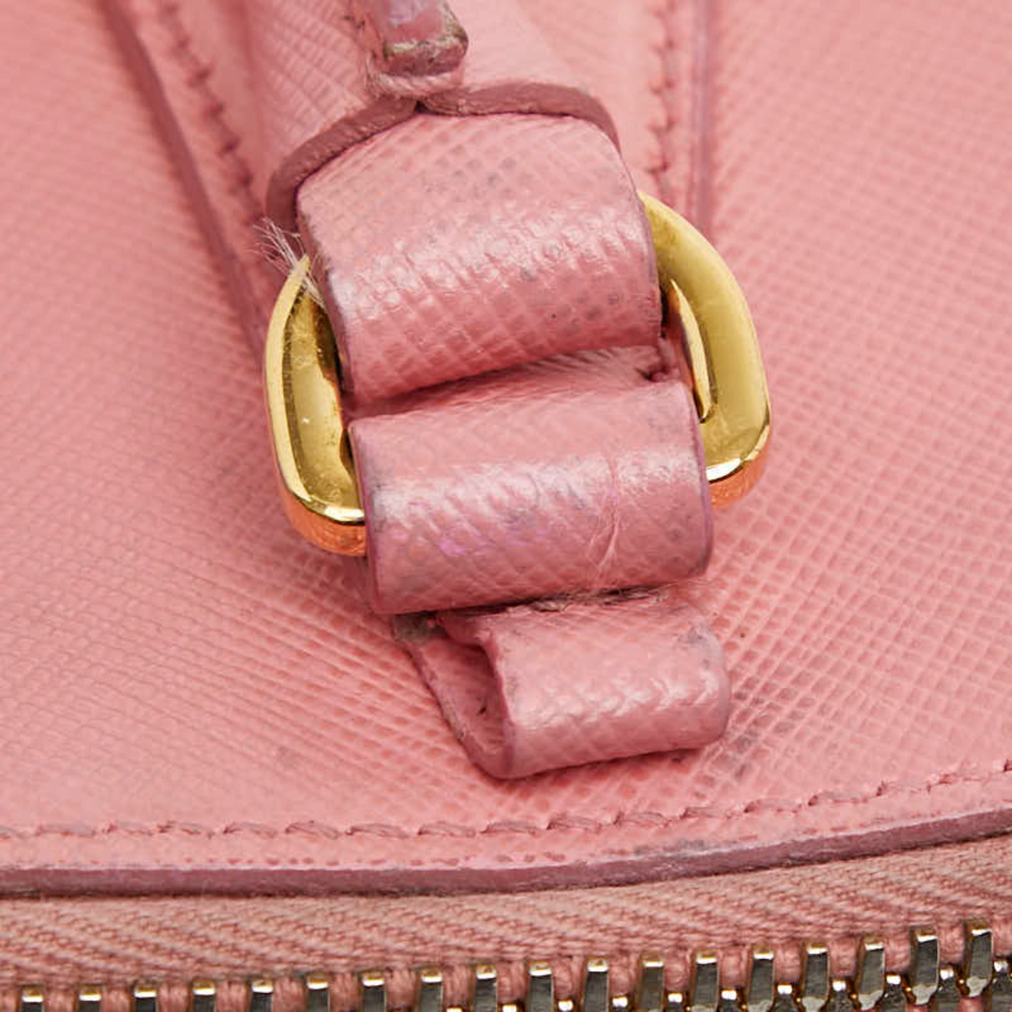Prada Pink Leather Handbag (Pre-Owned)