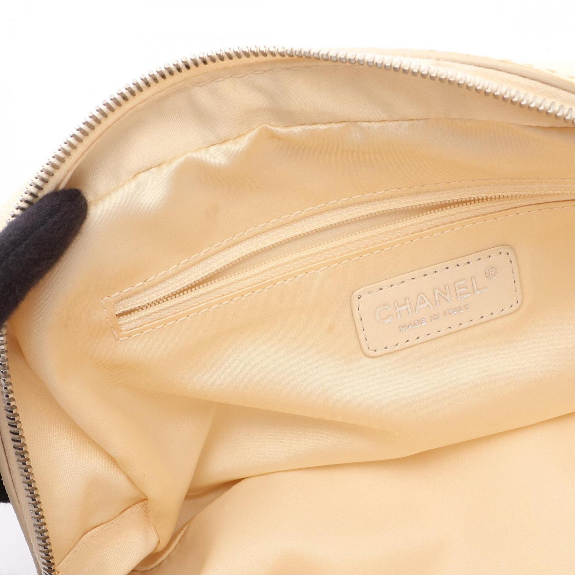Chanel Ivory Grained Calfskin Handbag Shoulder Bag (Pre-Owned)