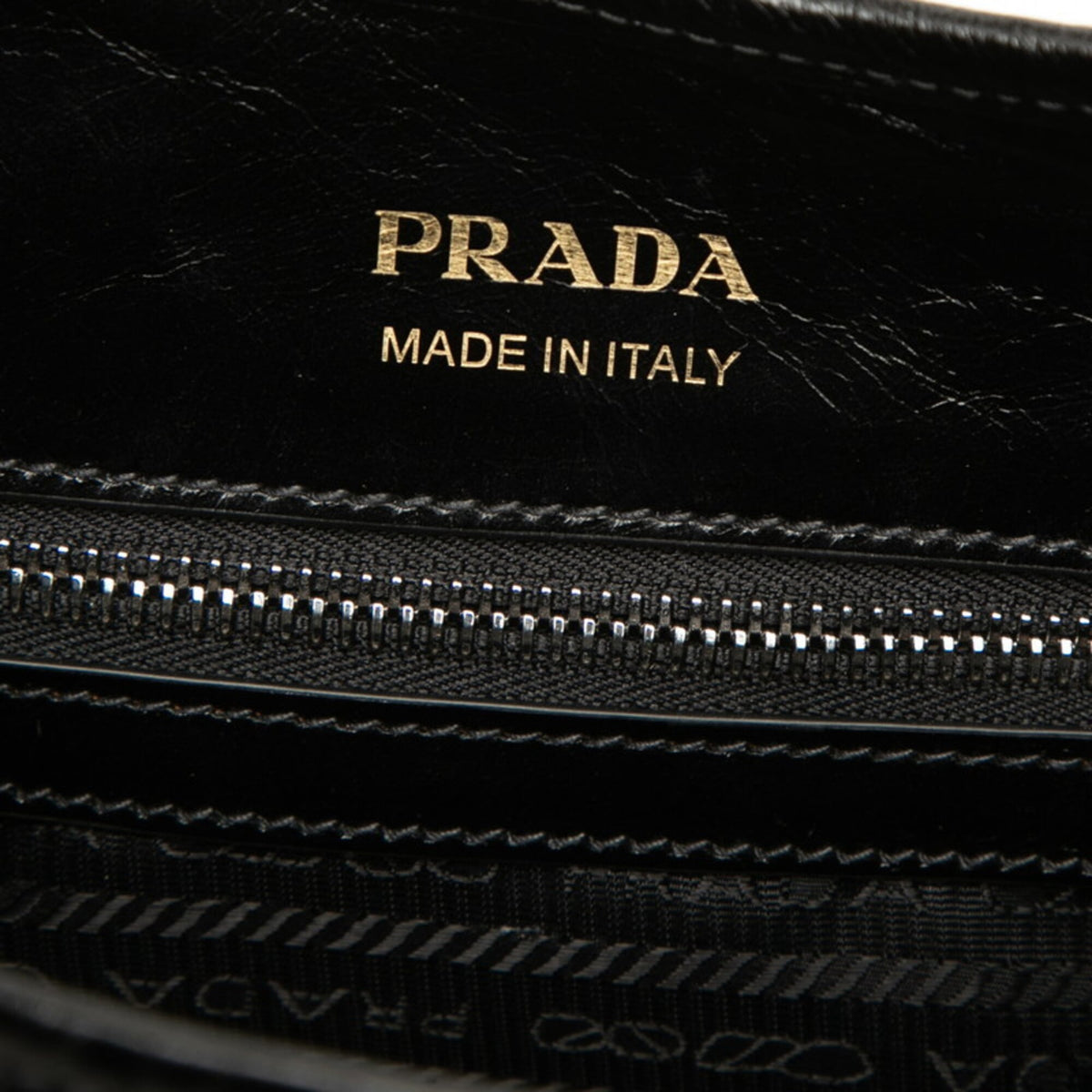 Prada Black Leather Shoulder Bag Tote Bag (Pre-Owned)