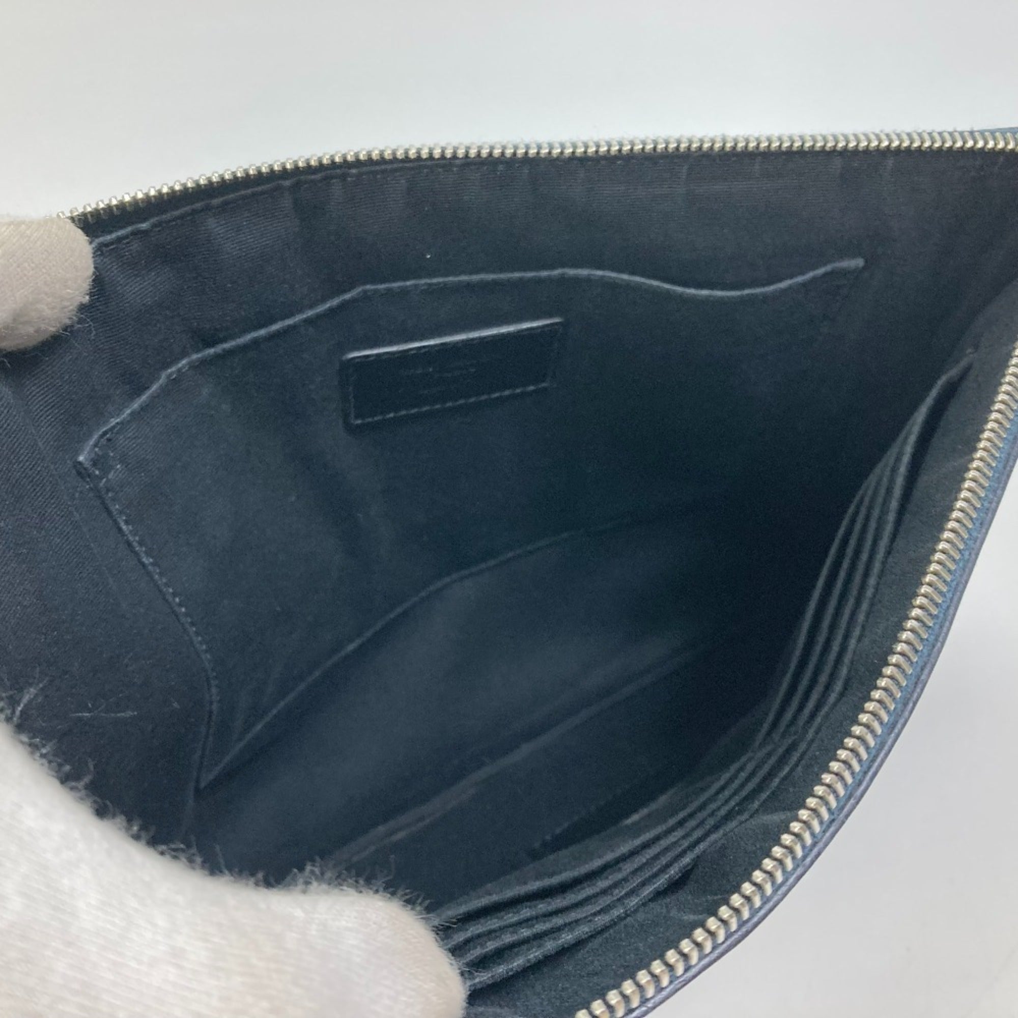 Saint Laurent Navy Leather Clutch Bag (Pre-Owned)