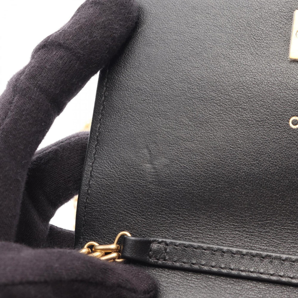 Chanel Black Leather Handbag Shoulder Bag (Pre-Owned)