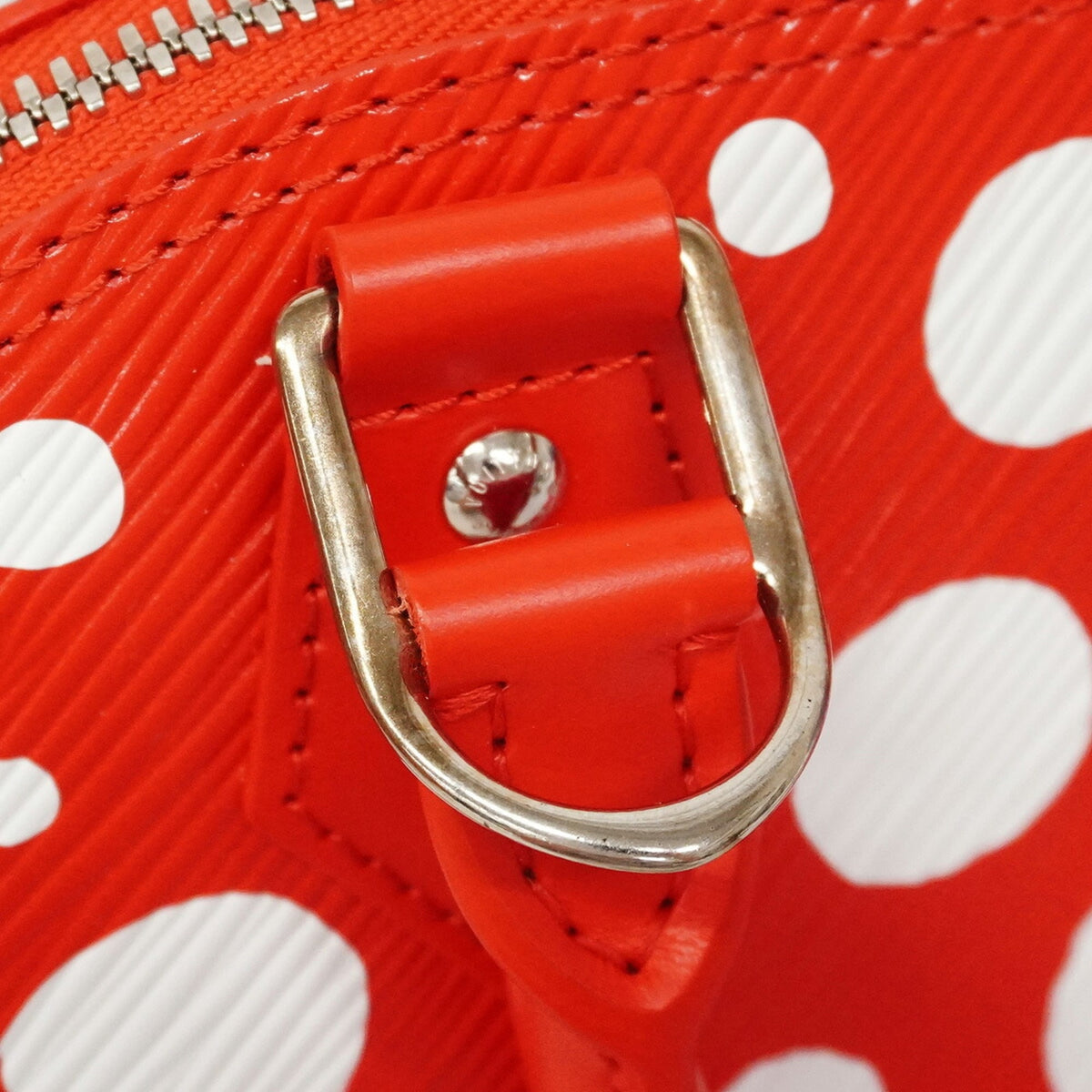 Louis Vuitton Blanc Rouge Handbag (Pre-Owned)