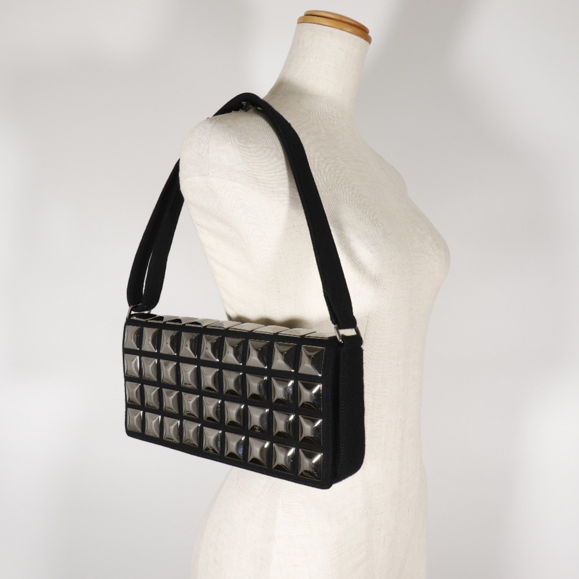 Chanel Black Cotton Shoulder Bag (Pre-Owned)