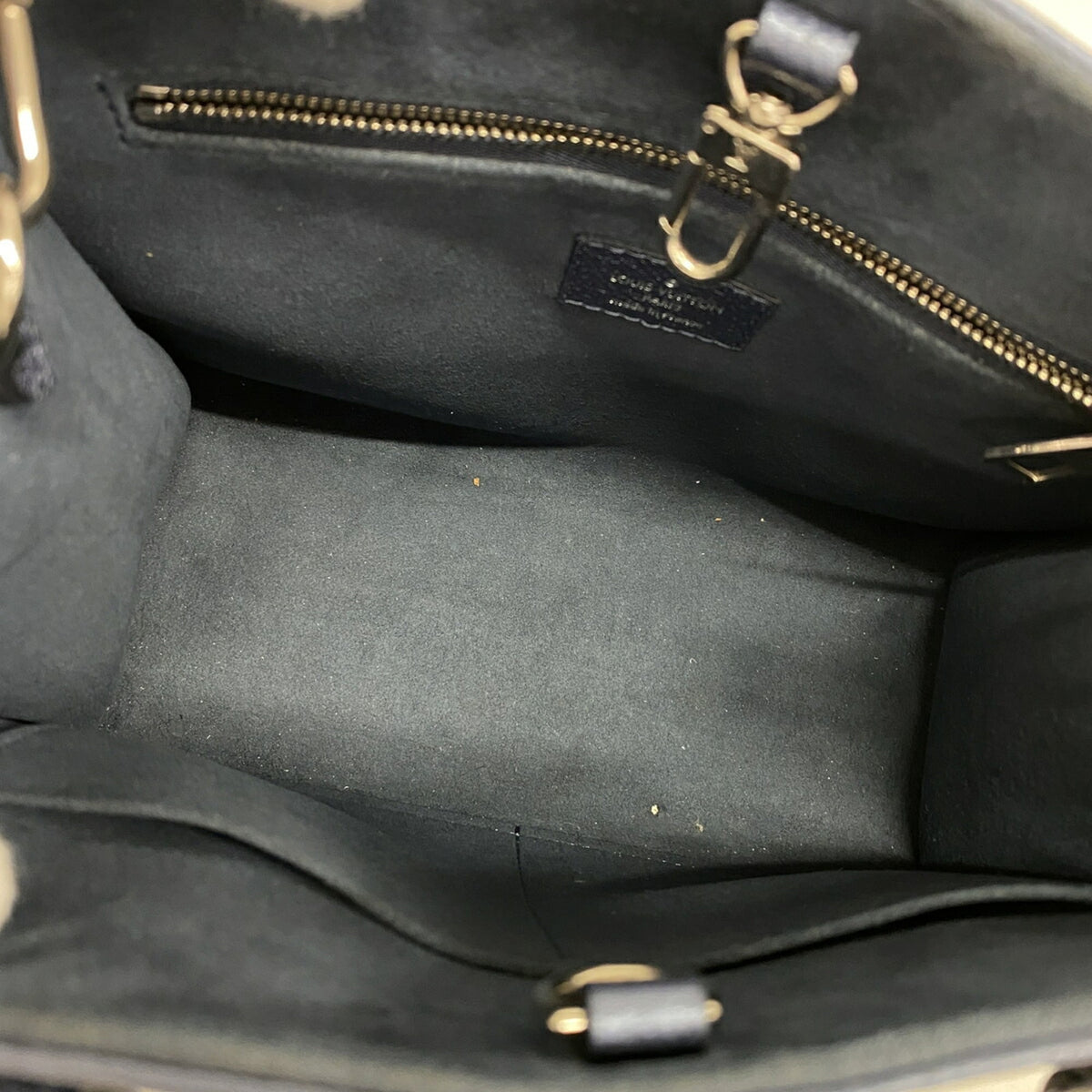 Louis Vuitton Blue Handbag (Pre-Owned)
