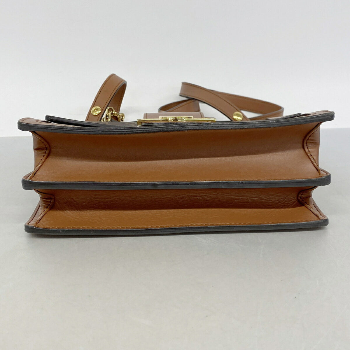 Louis Vuitton Brown Shoulder Bag (Pre-Owned)