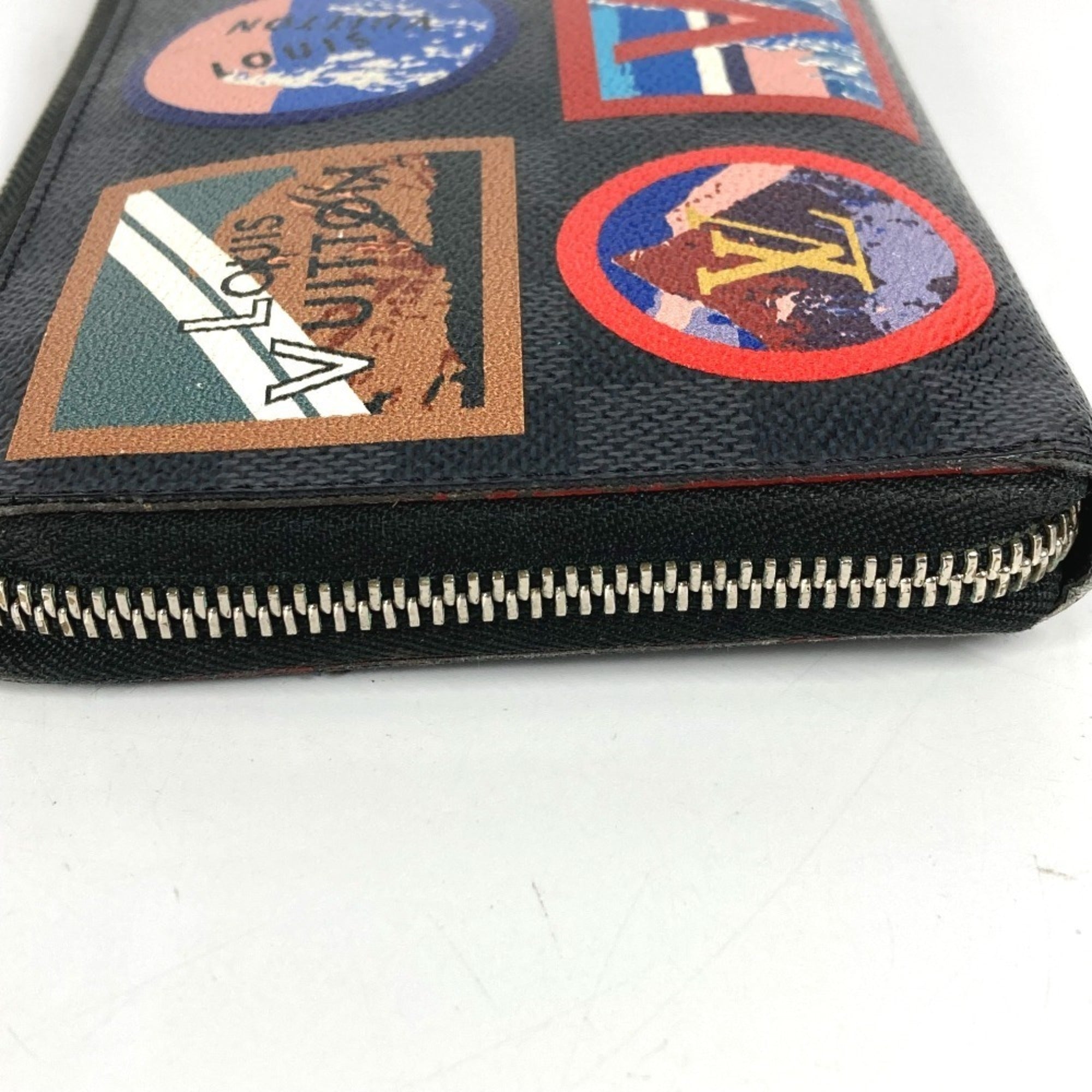 Louis Vuitton Black Multi-Color Damier Graphite Long Wallet (Bi-Fold) (Pre-Owned)