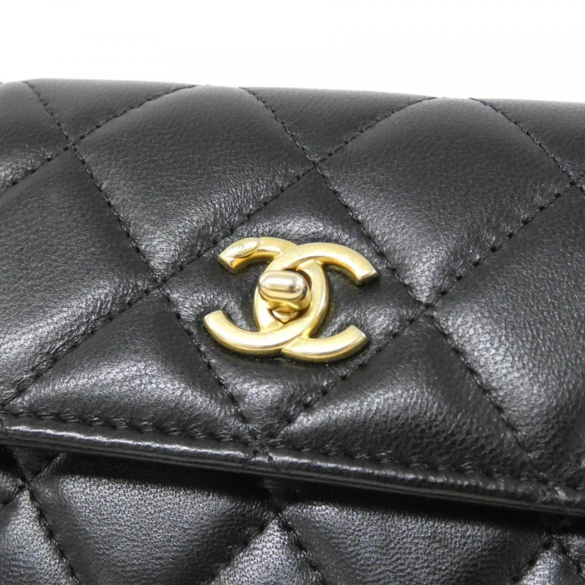 Chanel Black Leather Handbag Shoulder Bag (Pre-Owned)