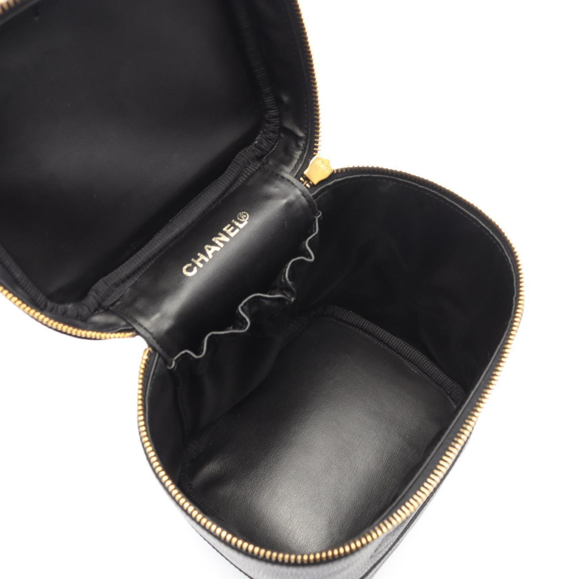 Chanel Black Leather Handbag (Pre-Owned)