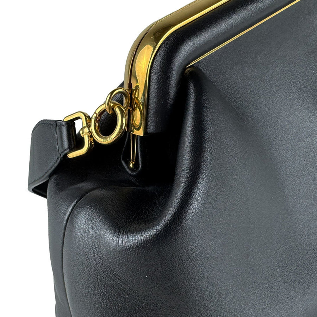 Fendi Black Leather Shoulder Bag (Pre-Owned)