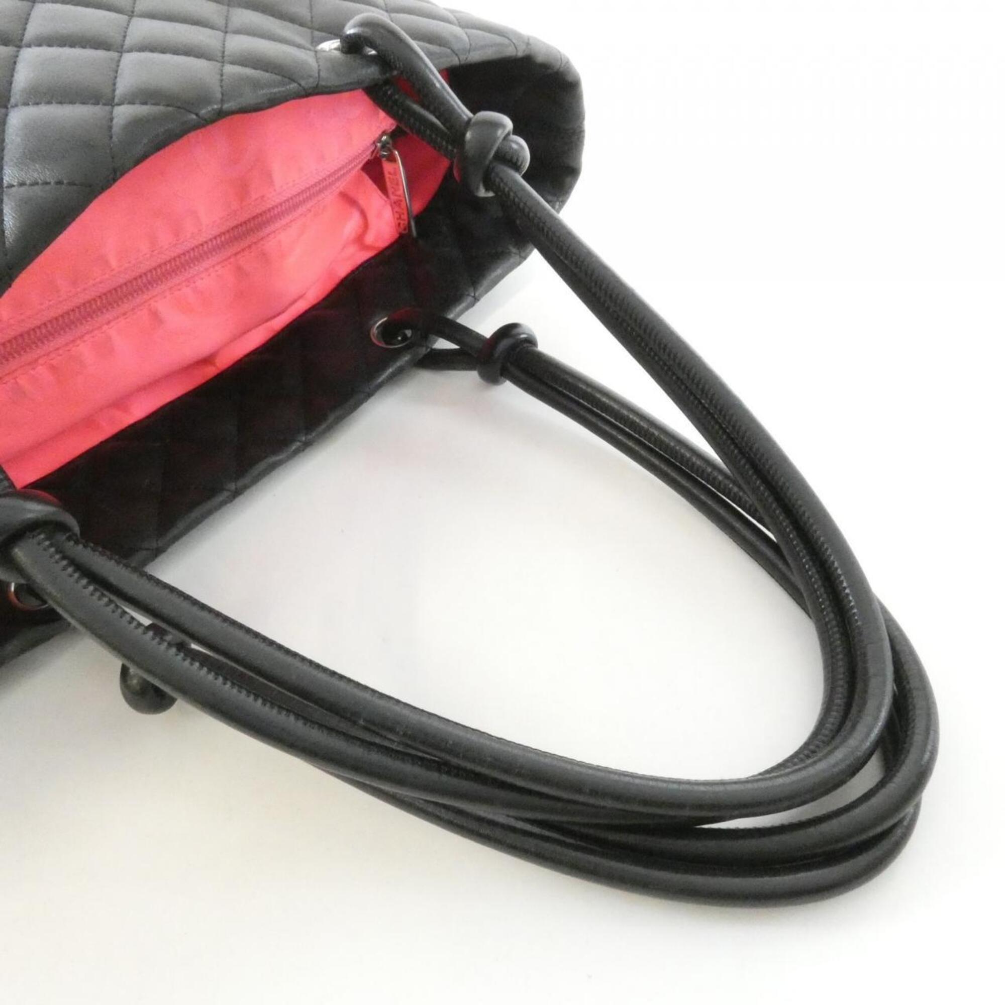 Chanel Black Leather Handbag (Pre-Owned)